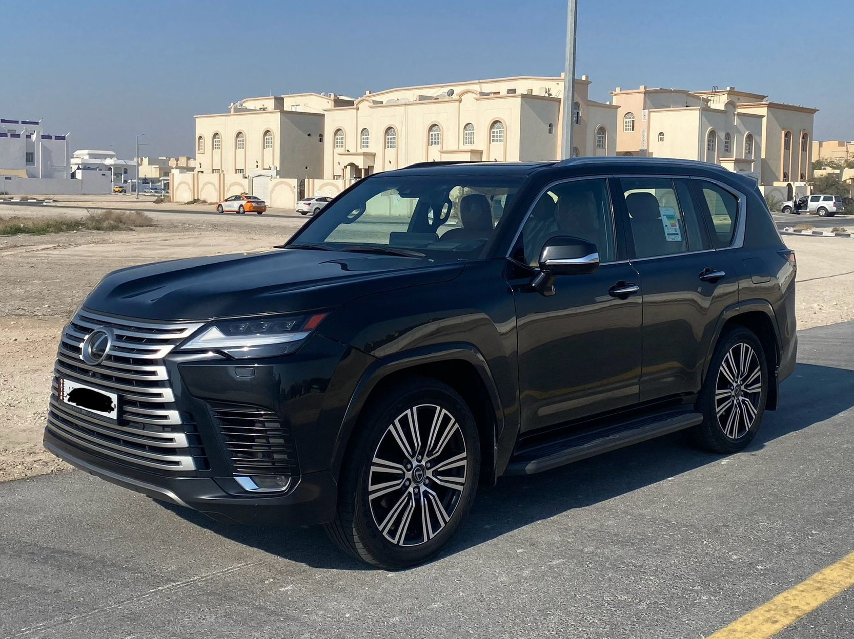 Lexus LX 600 Luxury  2024 - Image 1