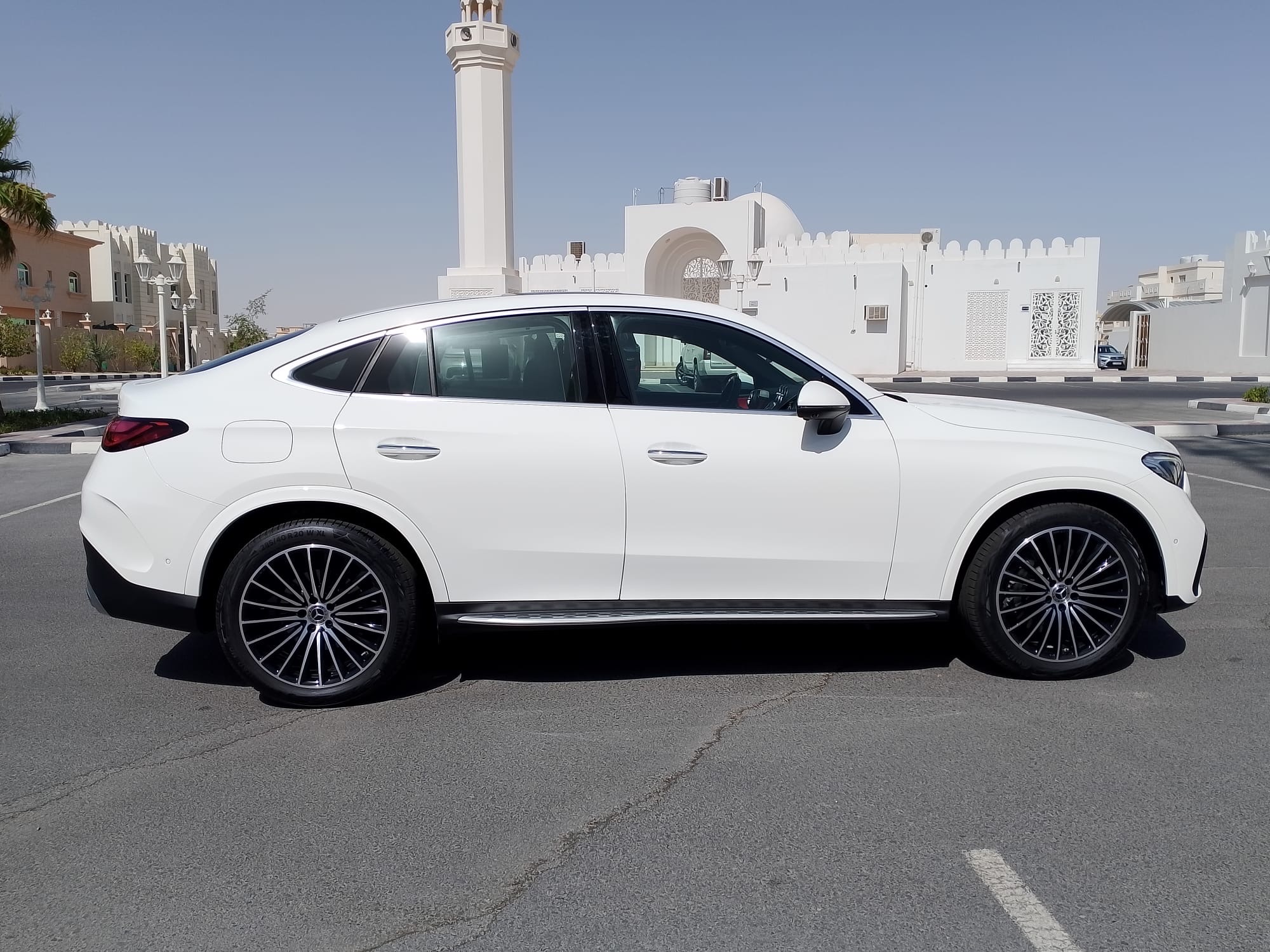 Mercedes-Benz GLC  200 - Image 4