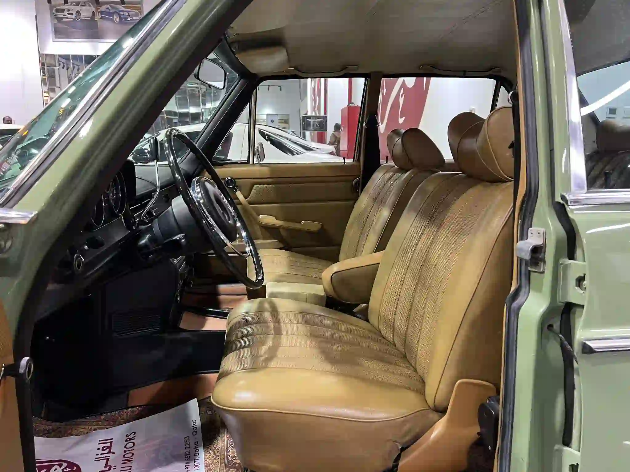 Mercedes-Benz Classic 1973 - Image 2
