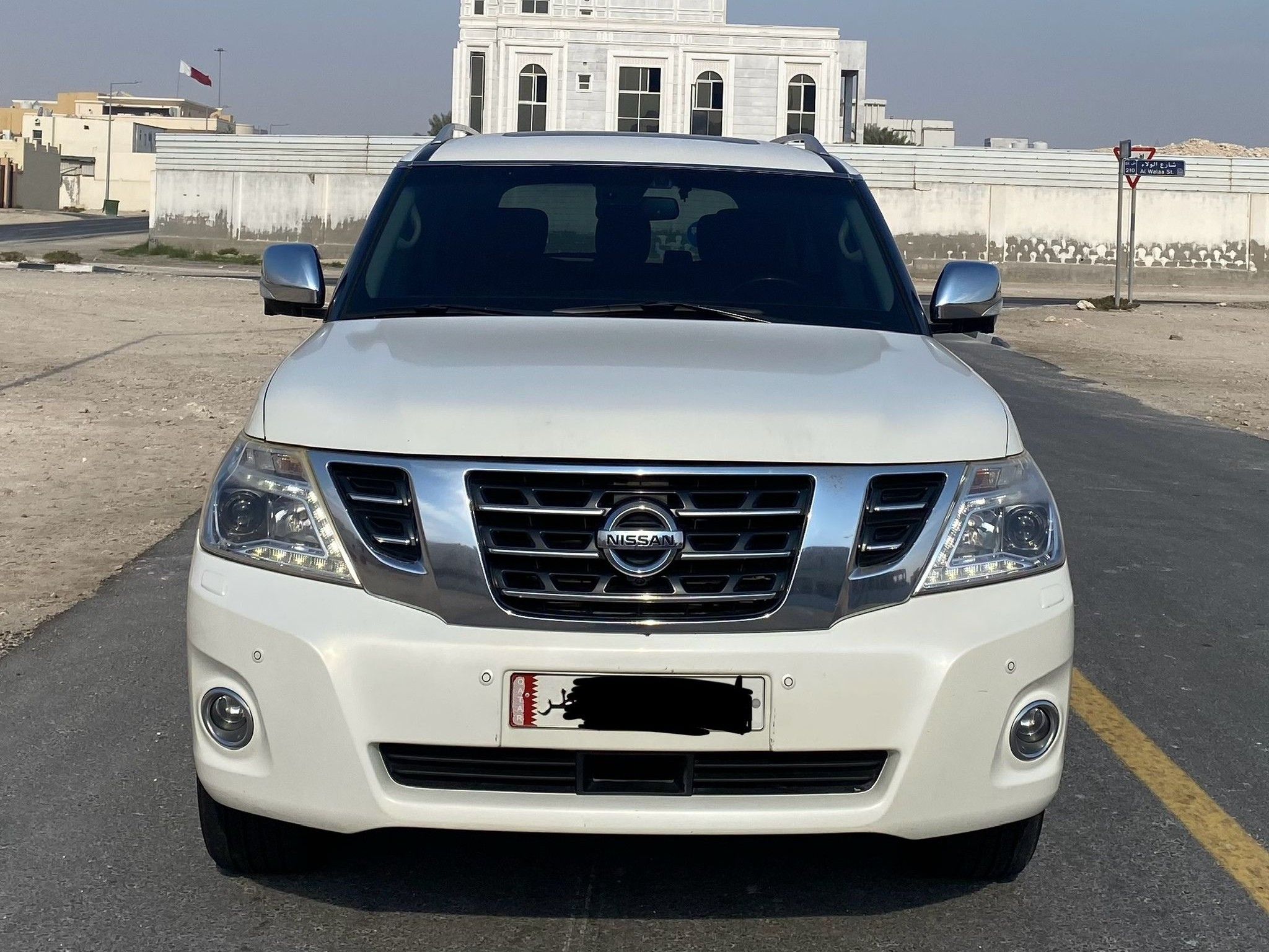 نيسان باترول بلاتنيوم 2014 - Image 1