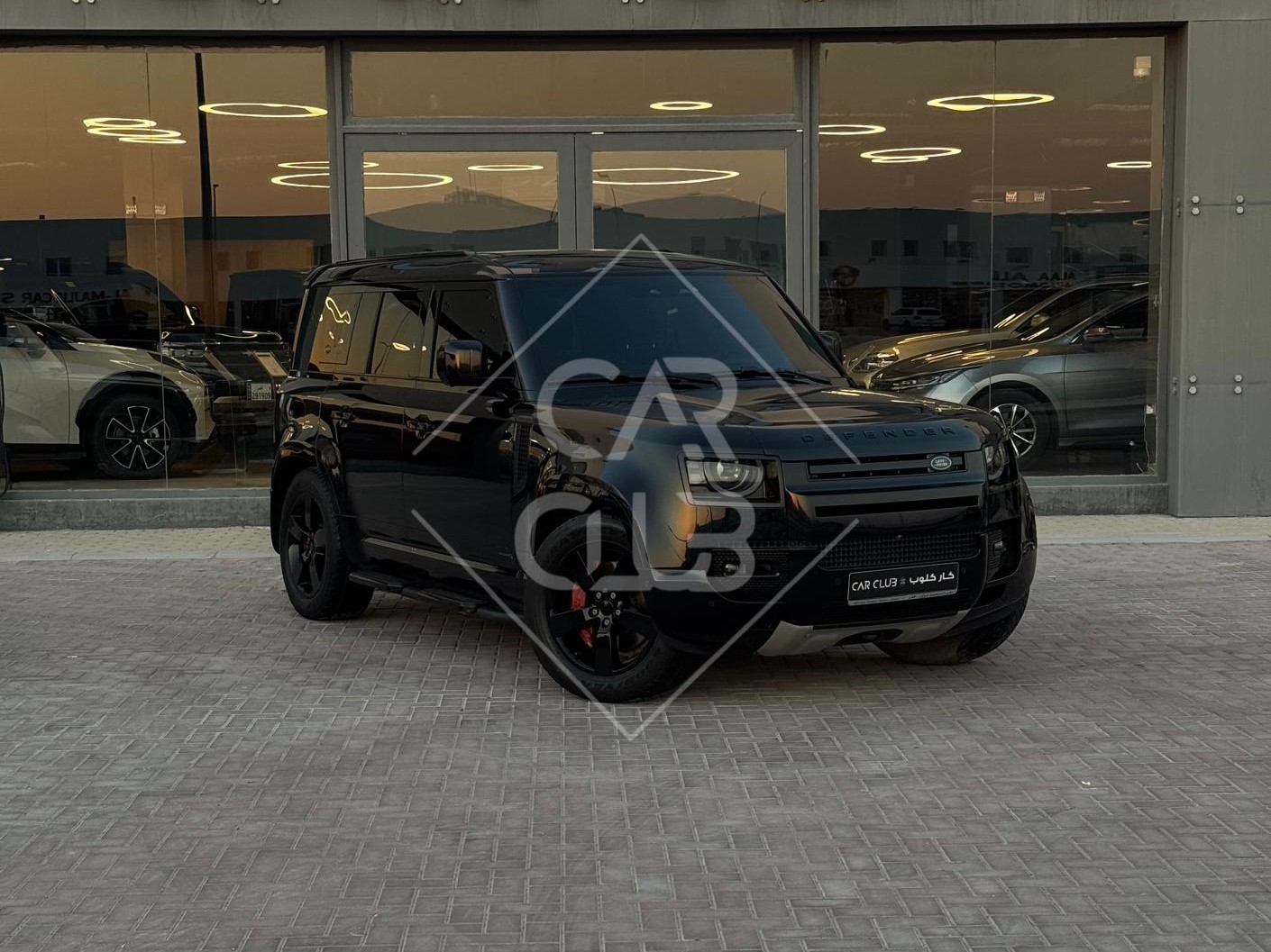 Land Rover Defender 110 2023