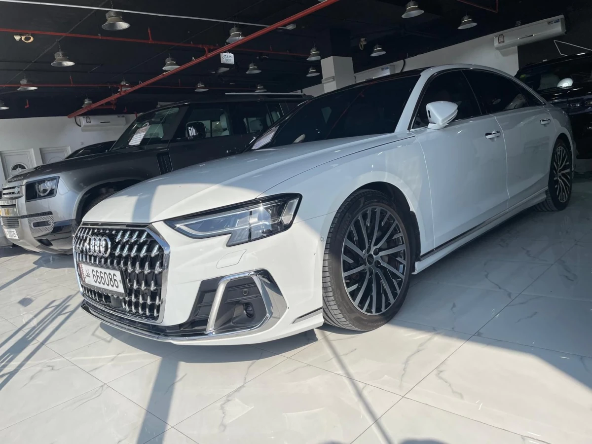 Audi A8 L  2024