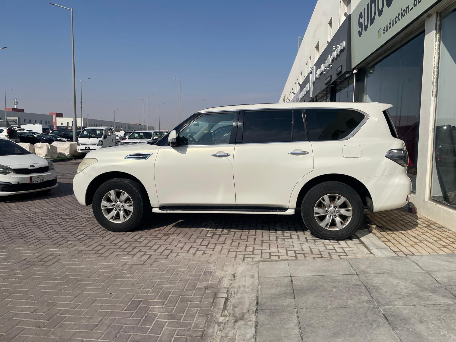 Nissan Patrol SE 2012 - Image 3
