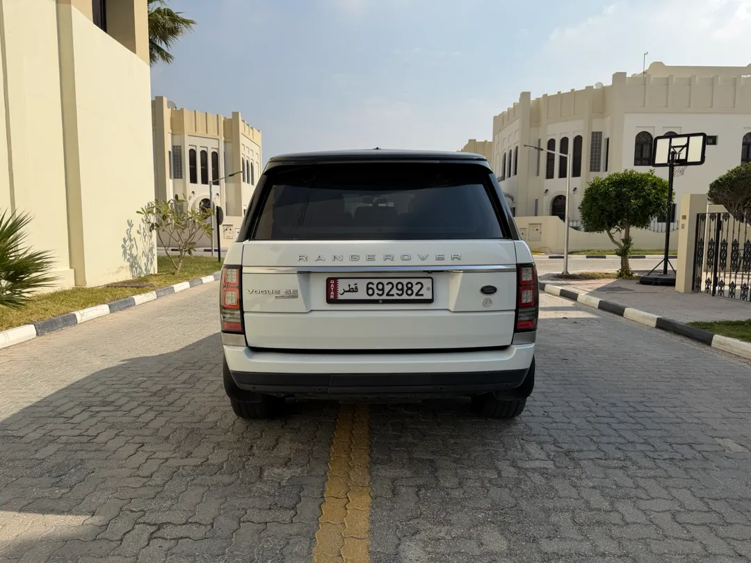 Land Rover Range Rover Vogue SE SuperCharged 2013 - Image 4