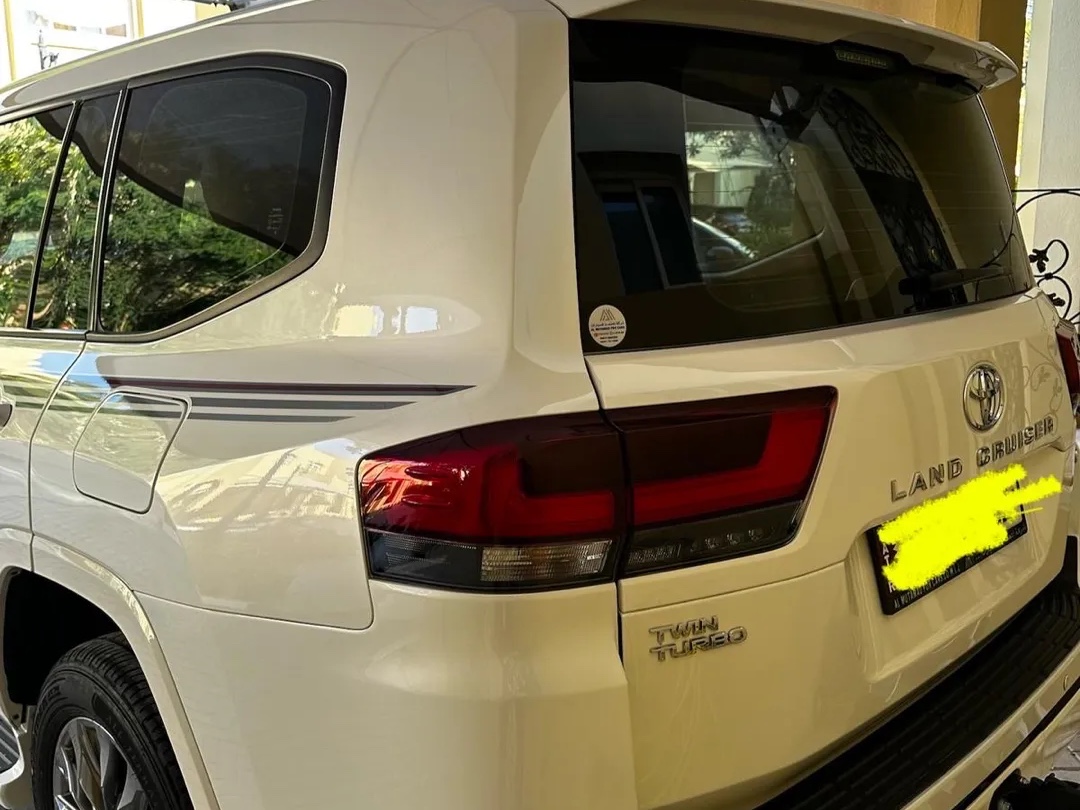 Toyota Land Cruiser GXR Twin Turbo 2023 - Image 4