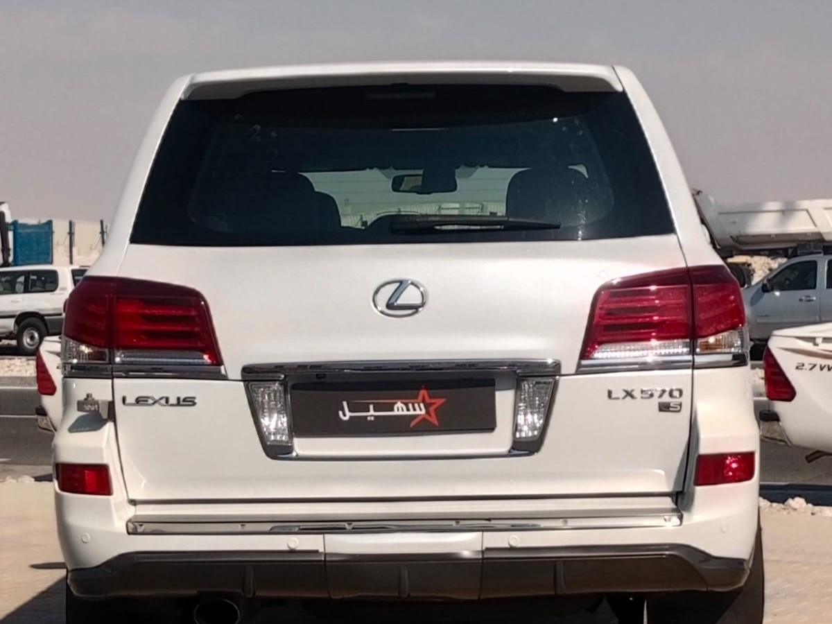 Lexus LX 570 2014 - Image 2