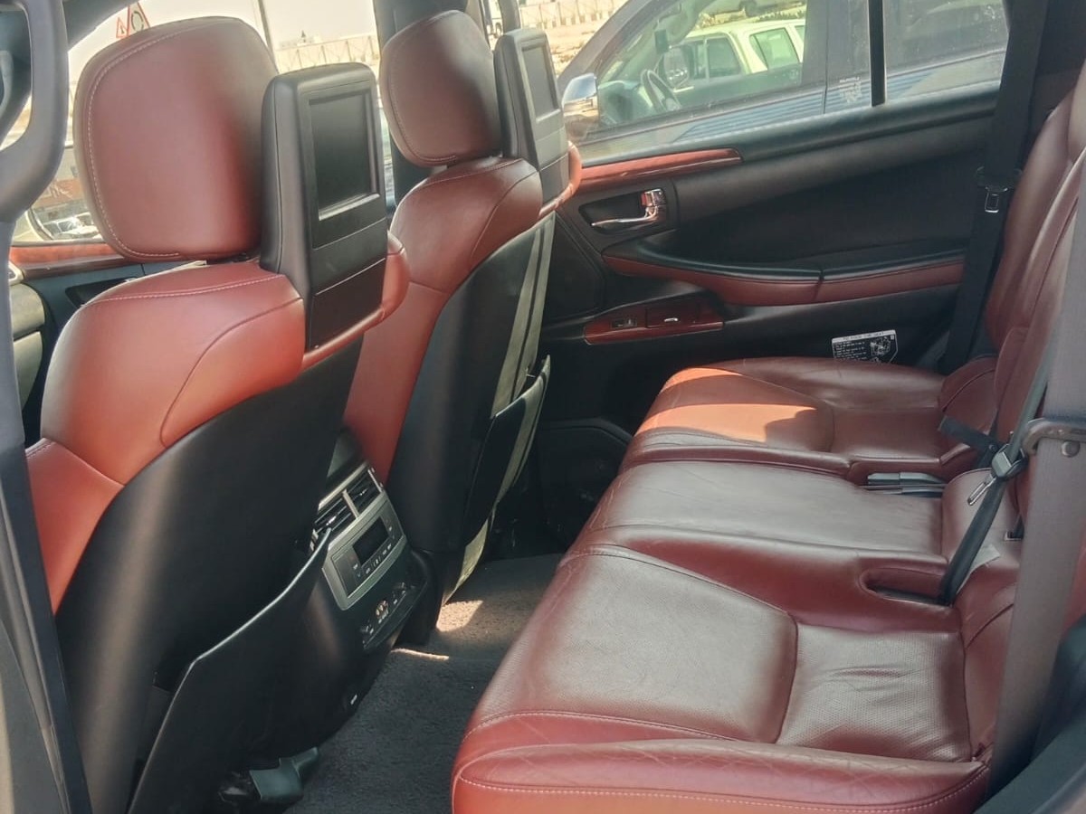 Lexus LX 570 2014 - Image 3