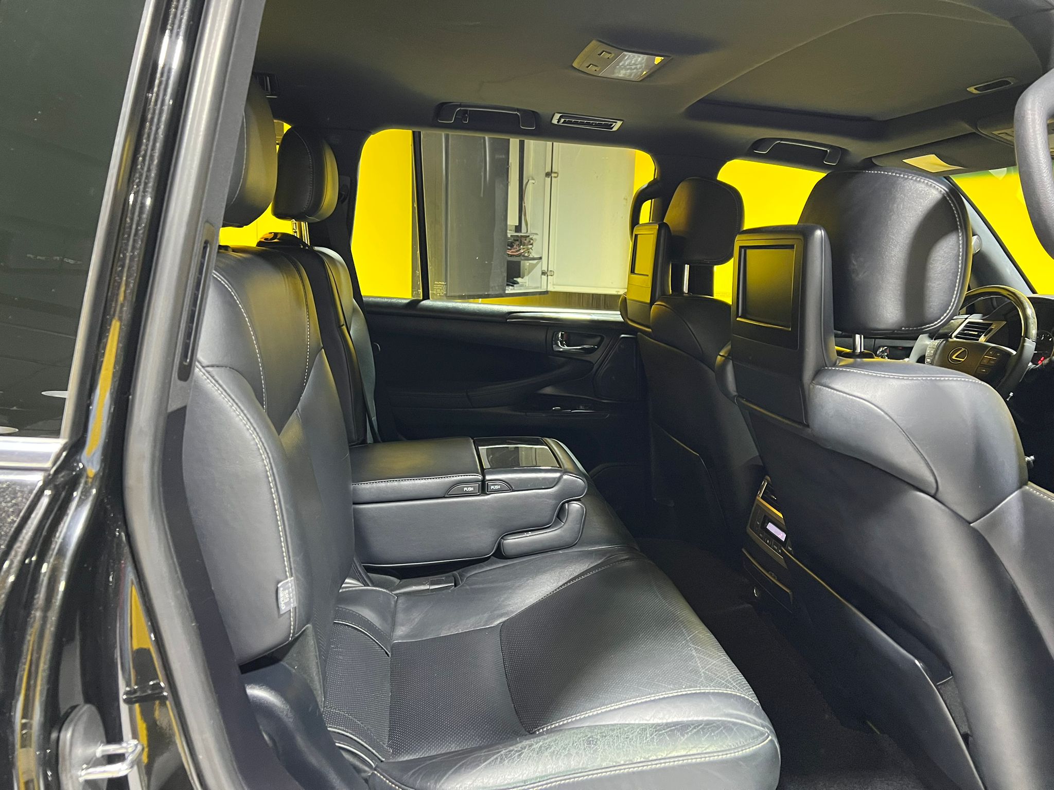 Lexus LX 570 2014 - Image 4