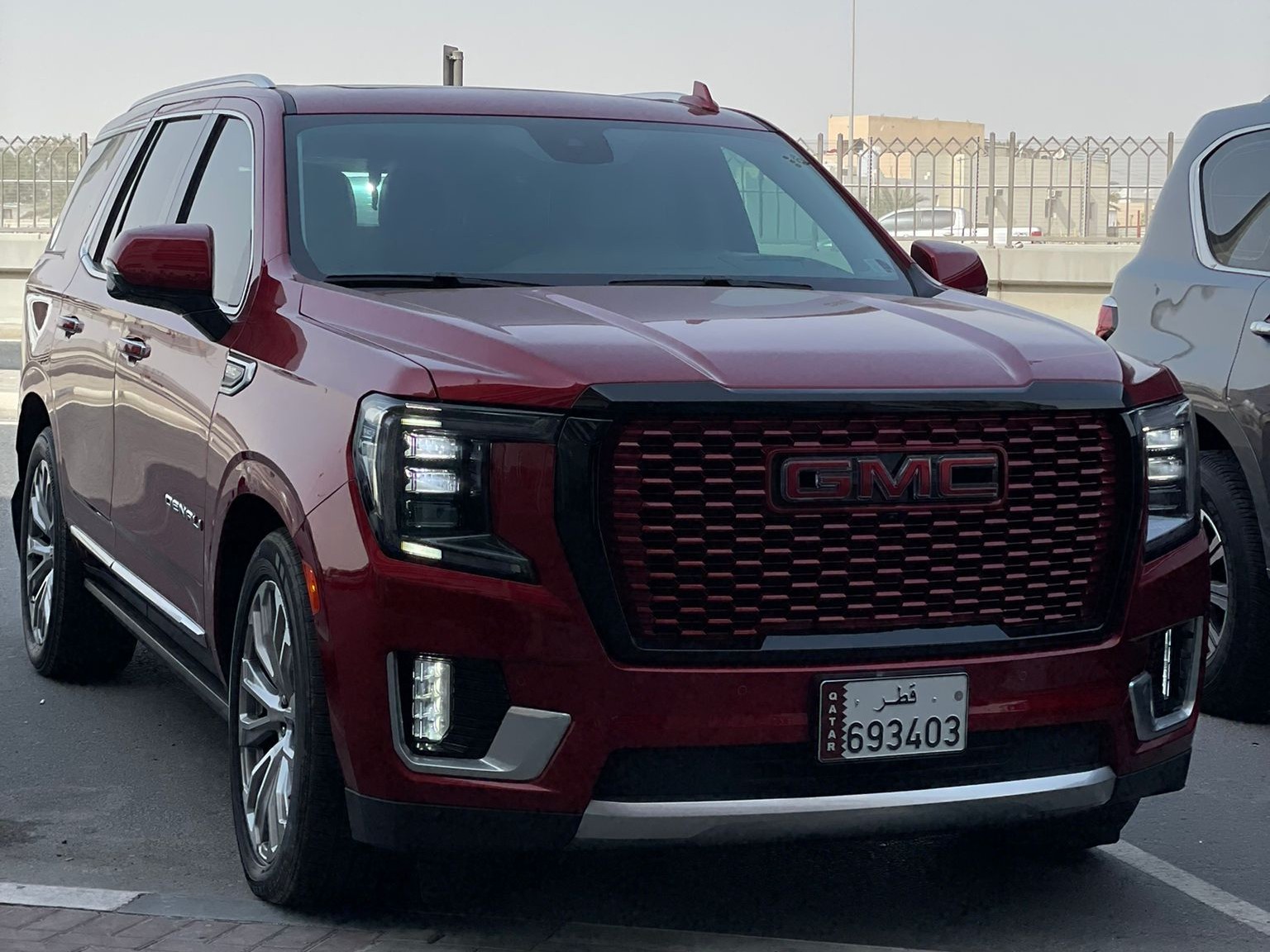 GMC Yukon Denali 2024 - Image 2