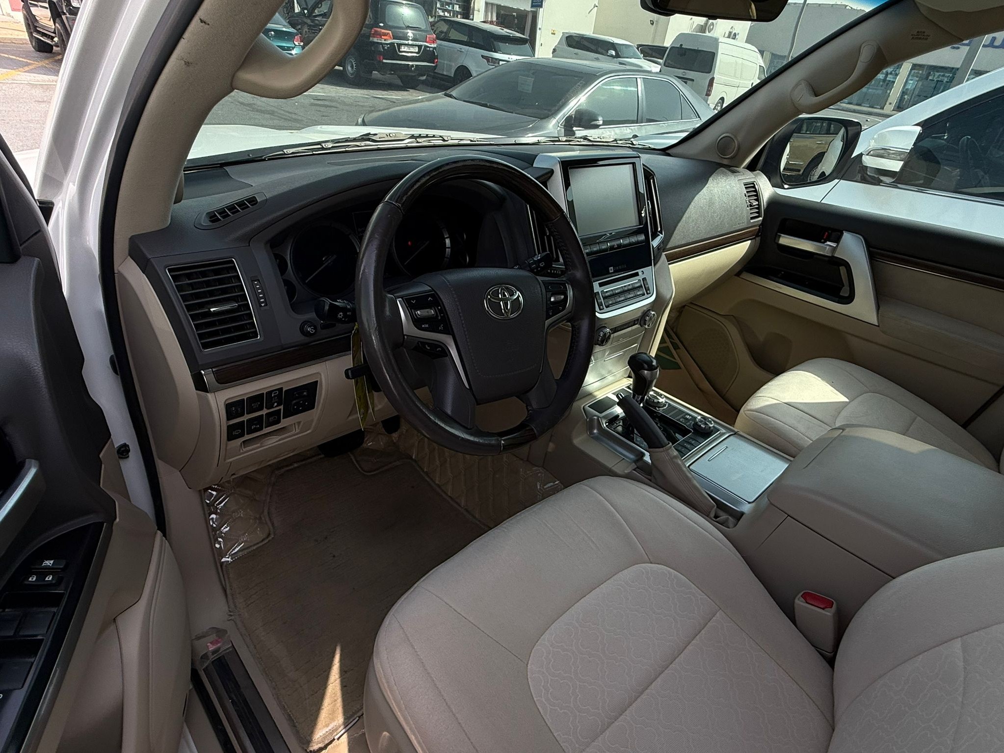 Toyota Land Cruiser VX.R 2020 - Image 3
