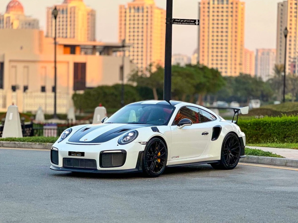 Porsche 911 GT2 RS 2018