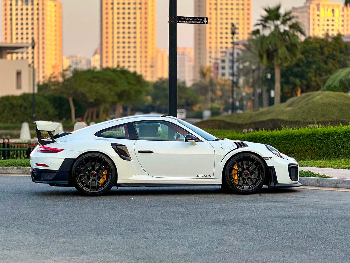 Porsche 911 GT2 RS 2018 - Image 2