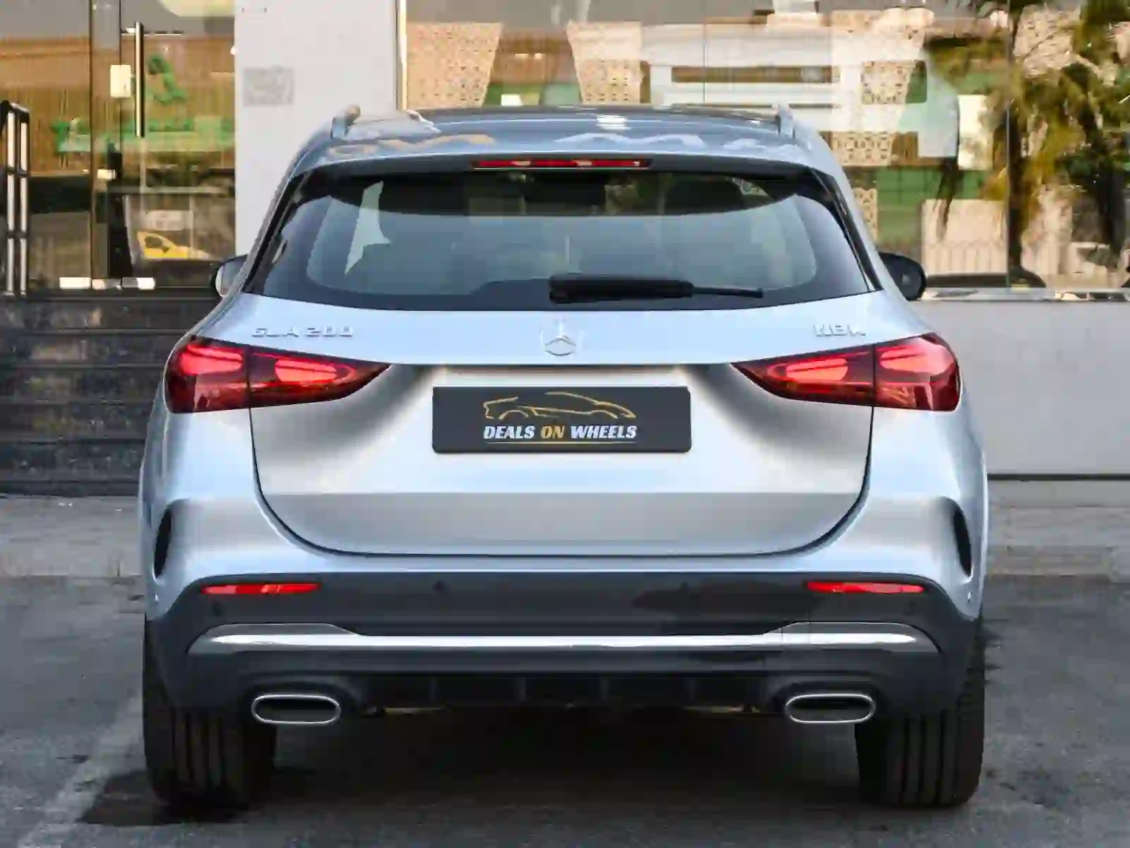Mercedes-Benz GLA  200 AMG 2025 - Image 3