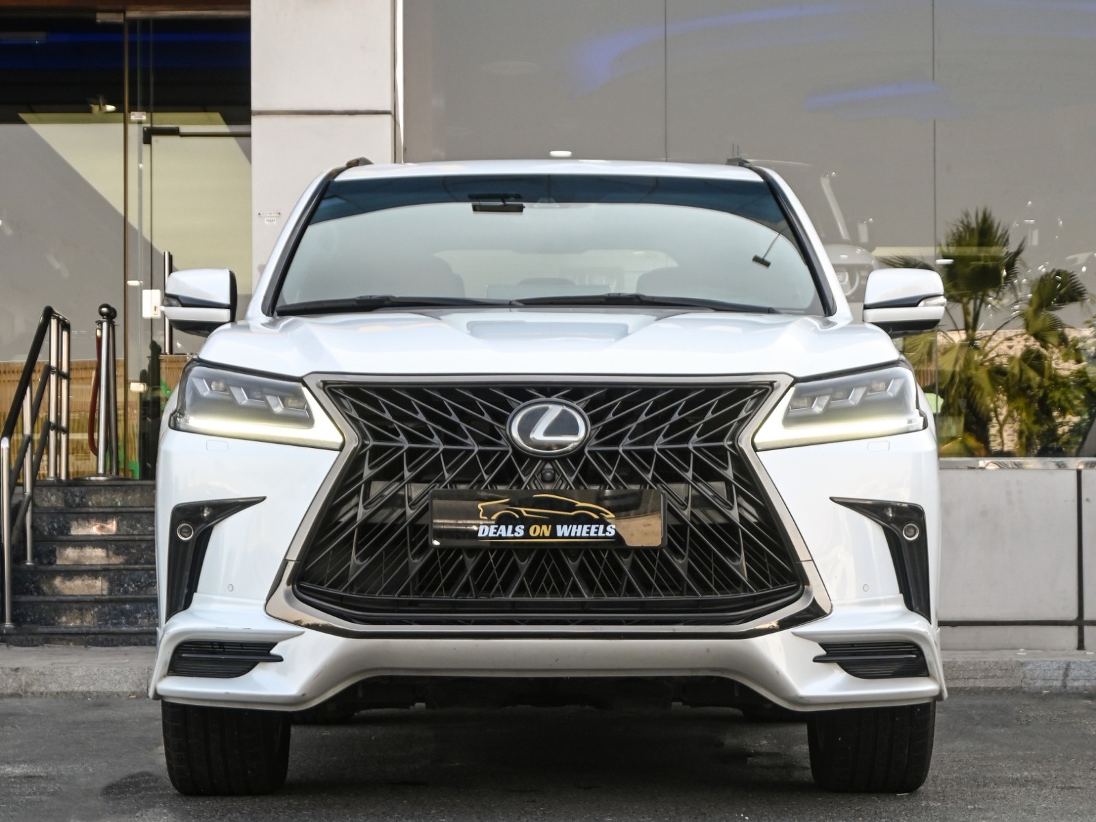 Lexus LX 570 S Black Edition 2020