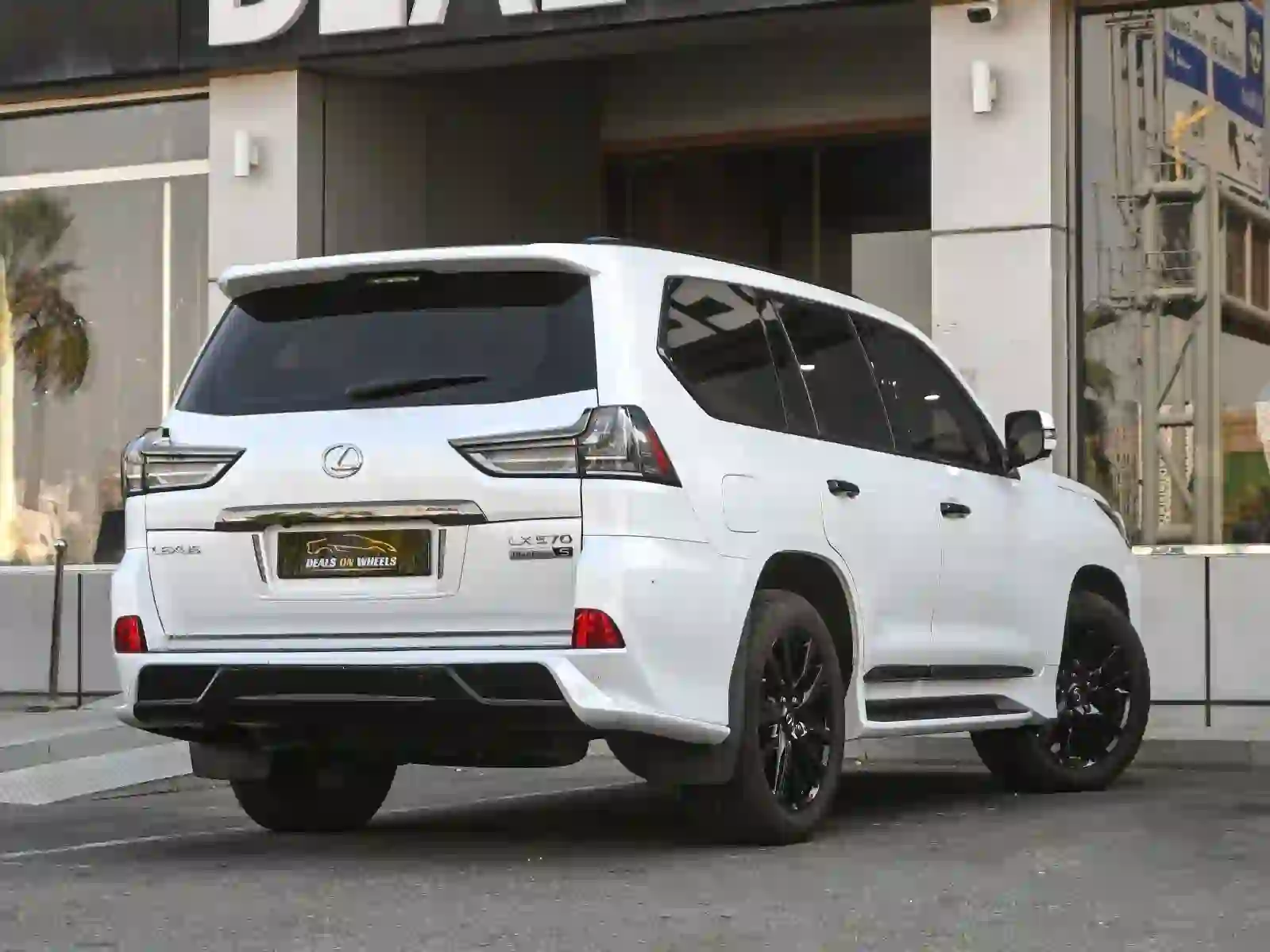 Lexus LX 570 S Black Edition 2020 - Image 2