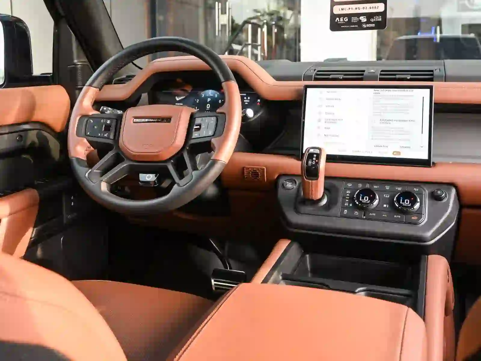 Land Rover Defender OCTA 2025 - Image 4