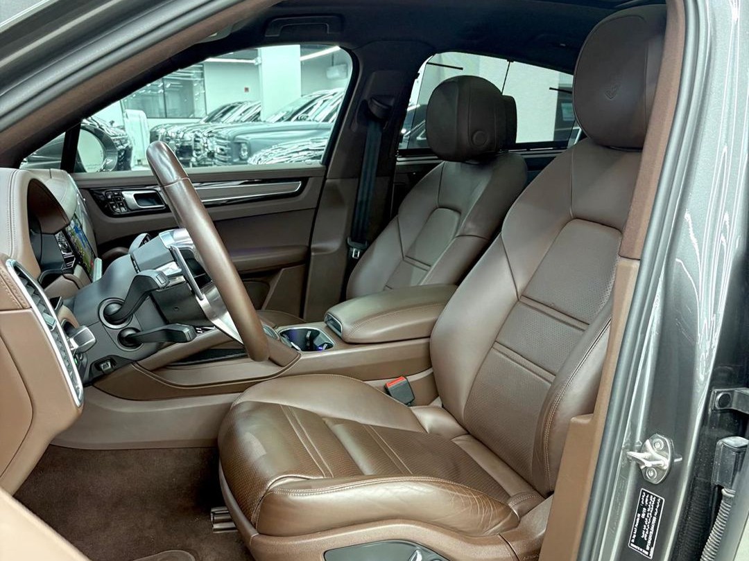 Porsche Cayenne 2020 - Image 2