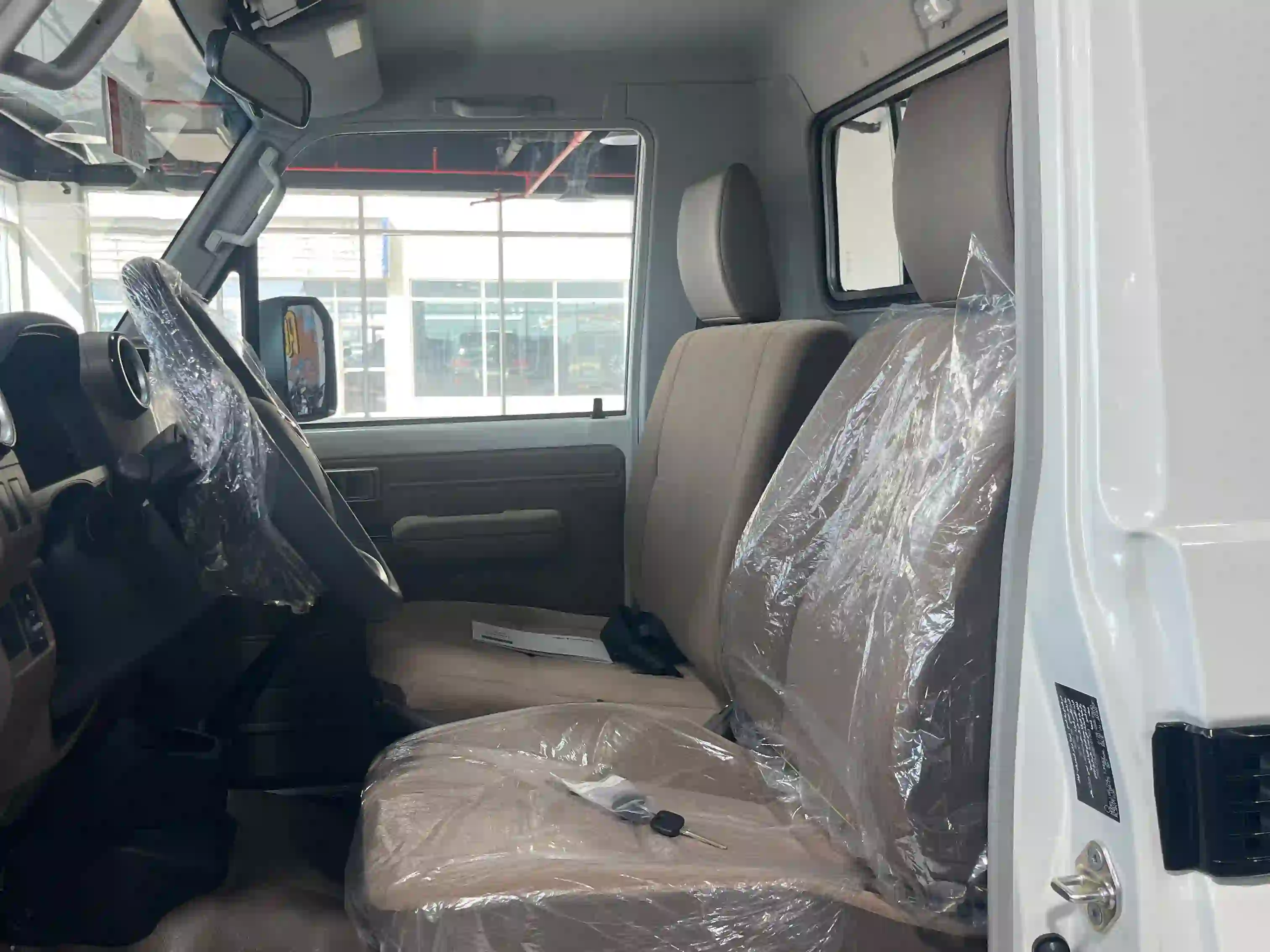 Toyota Land Cruiser LX 2025 - Image 4