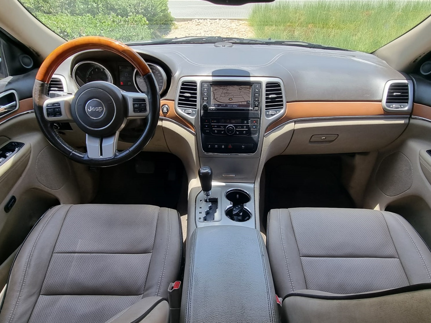 Jeep Grand Cherokee over land  - Image 2