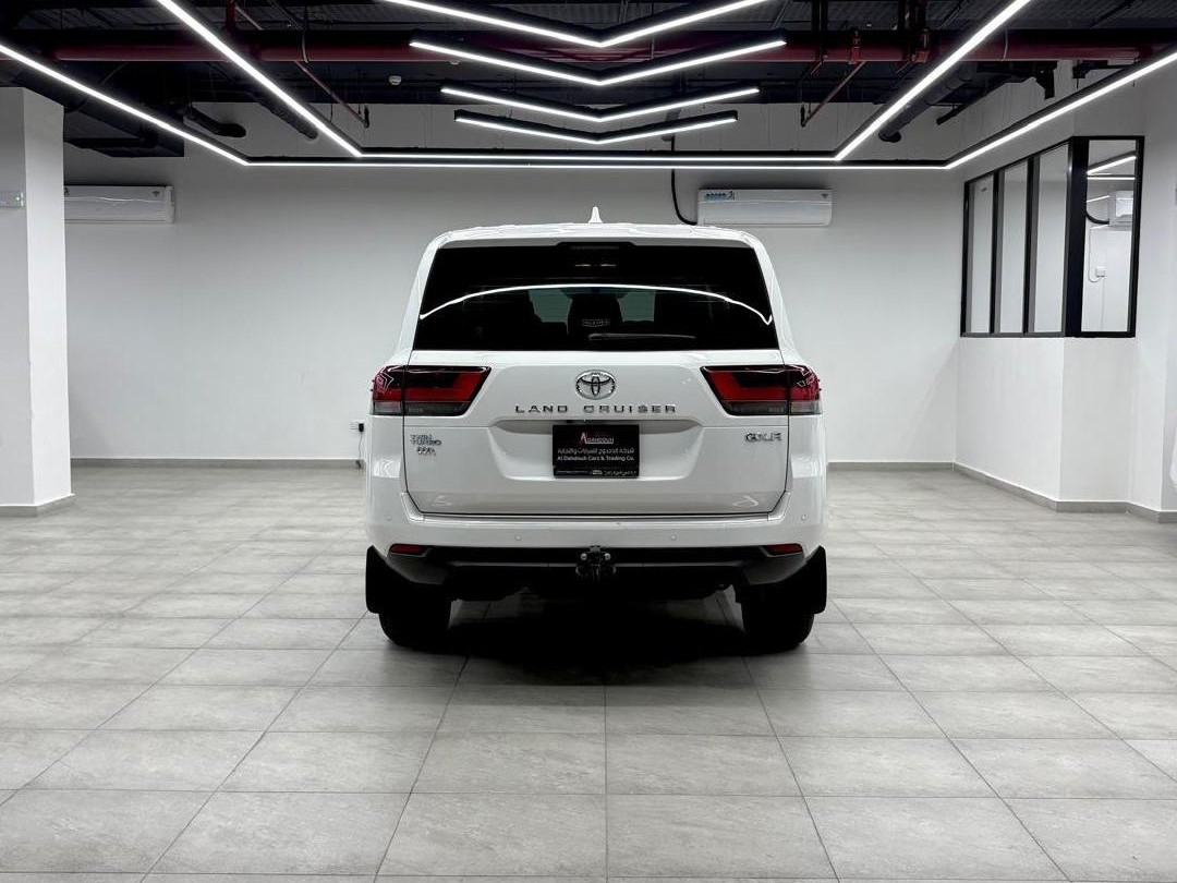 Toyota Land Cruiser GX.R 2025 - Image 2