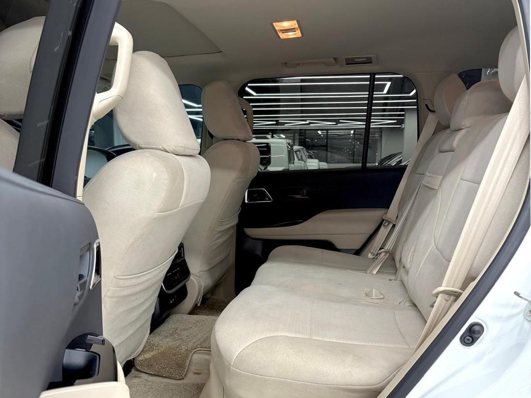 Toyota Land Cruiser GX.R 2025 - Image 3