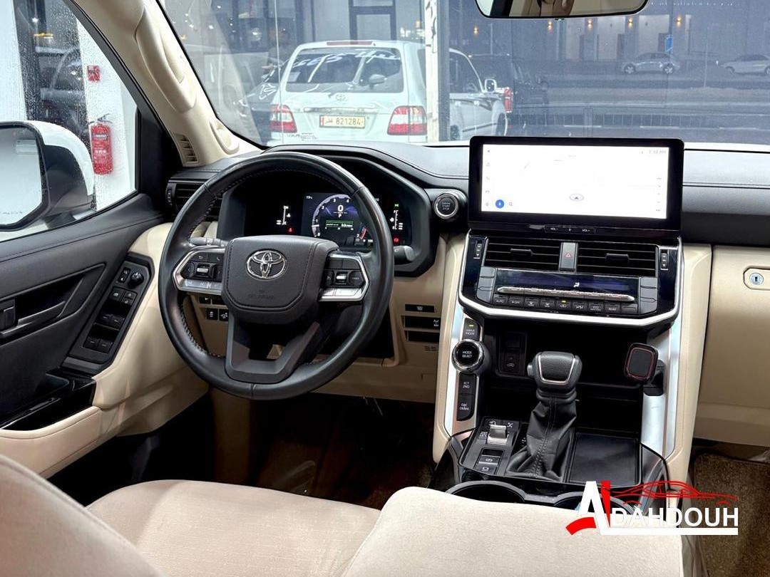 Toyota Land Cruiser GX.R 2025 - Image 4