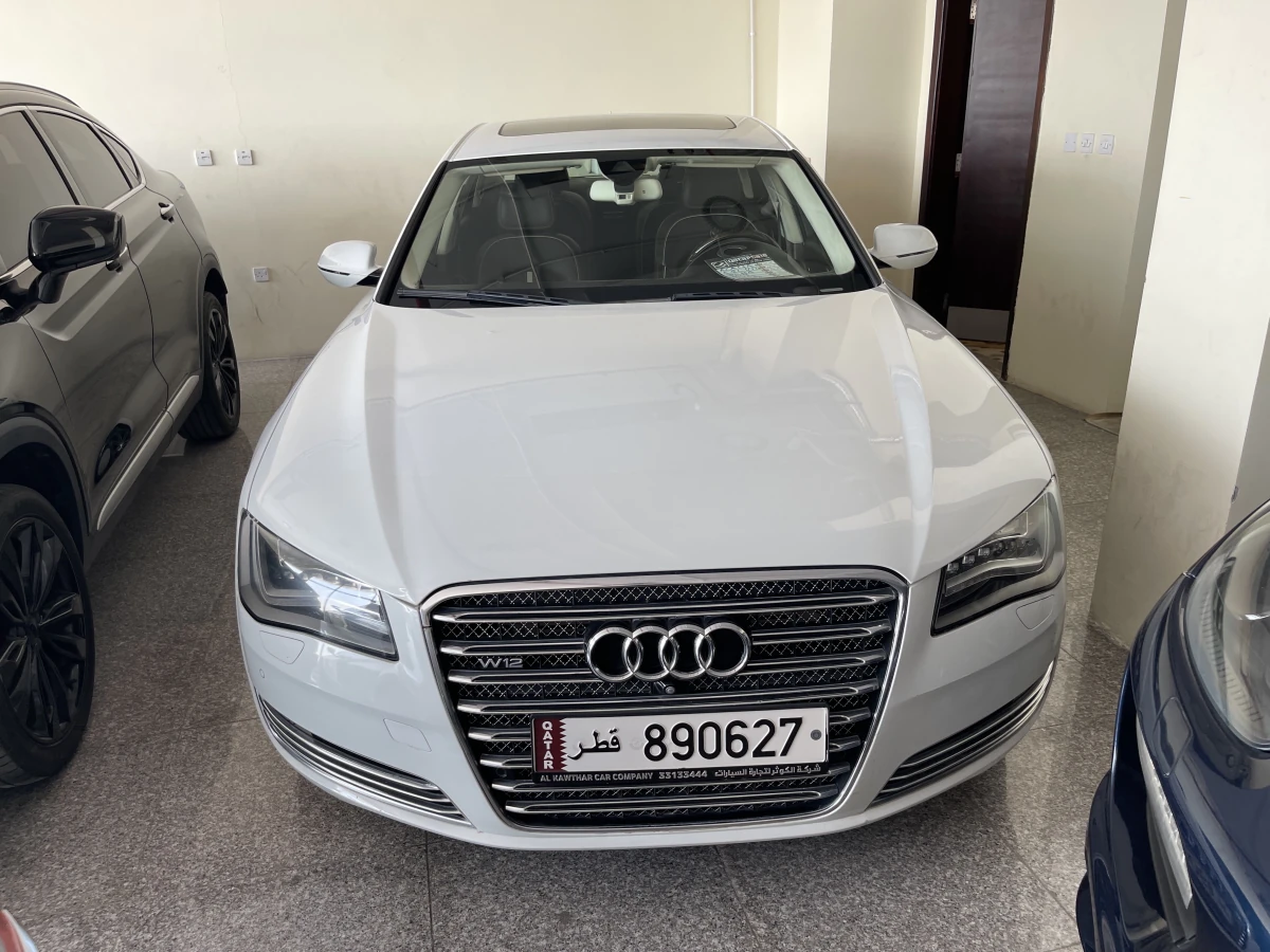 Audi A8 L  2014