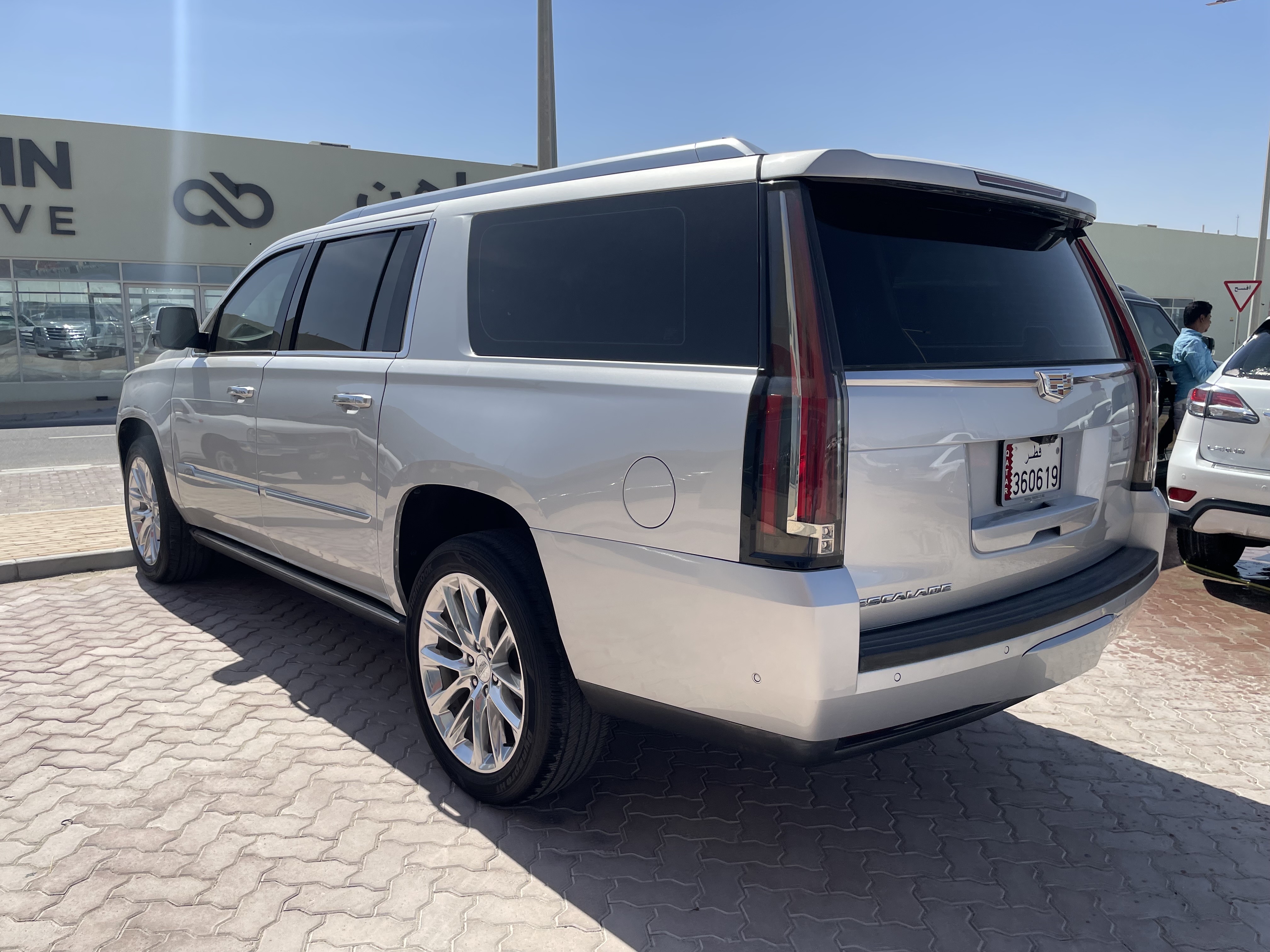Cadillac Escalade 2018 - Image 3