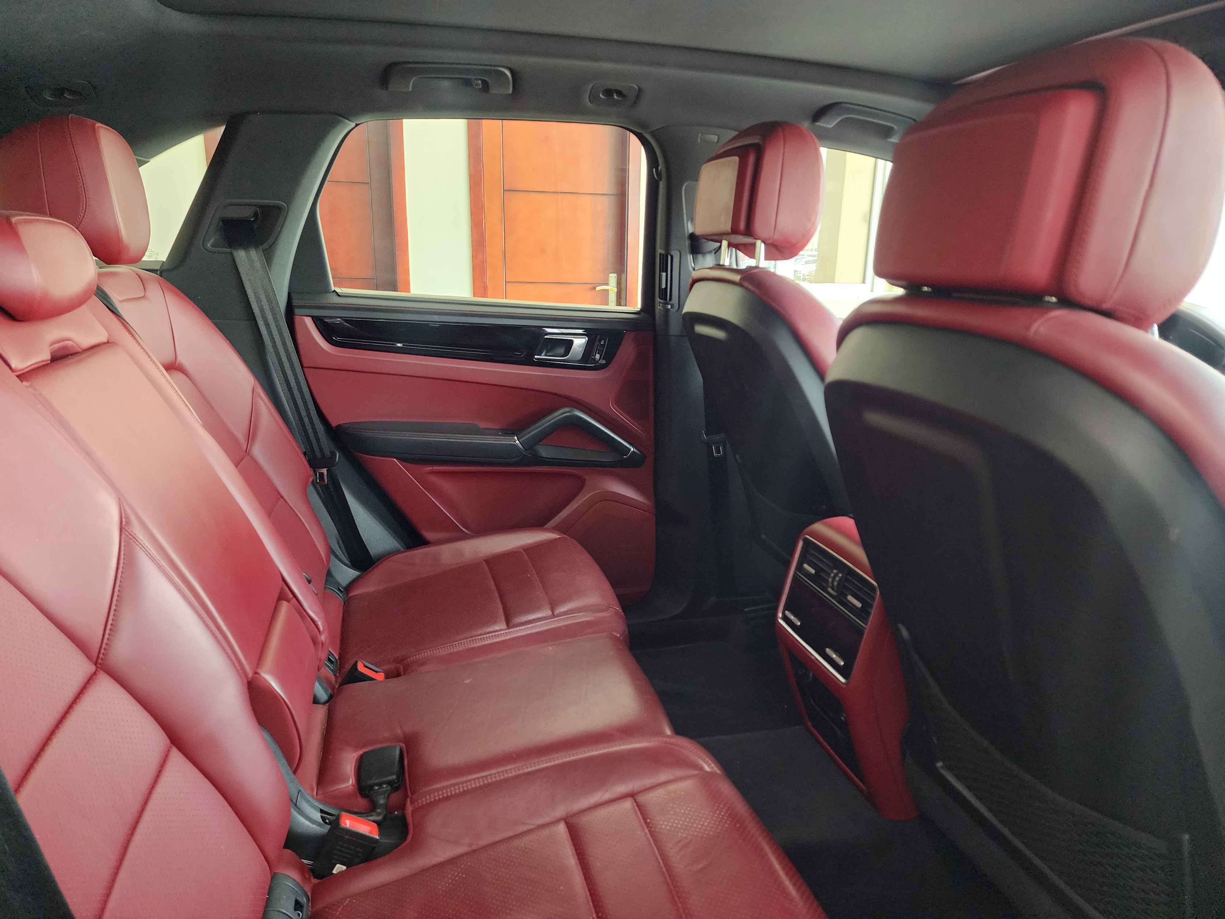 Porsche Cayenne 2019 - Image 3
