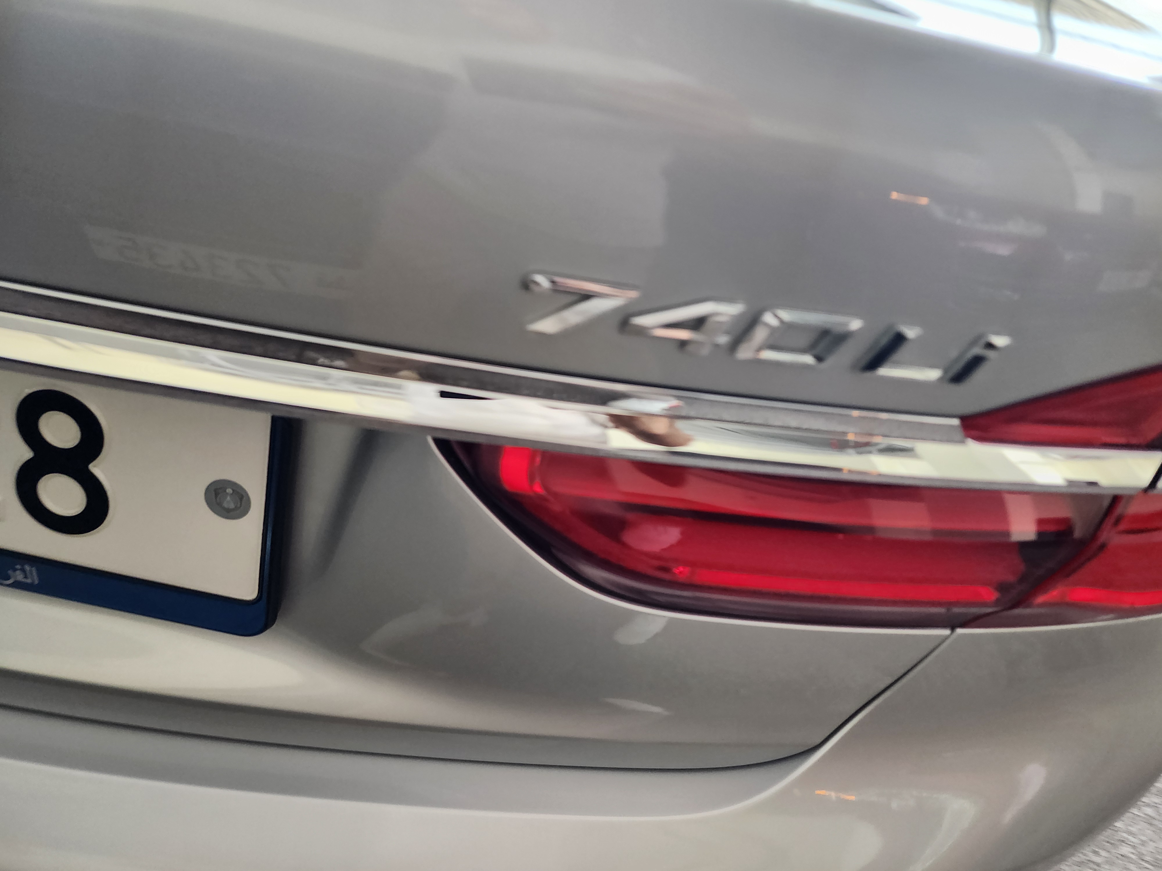 BMW 7-Series 740 Li 2018 - Image 2