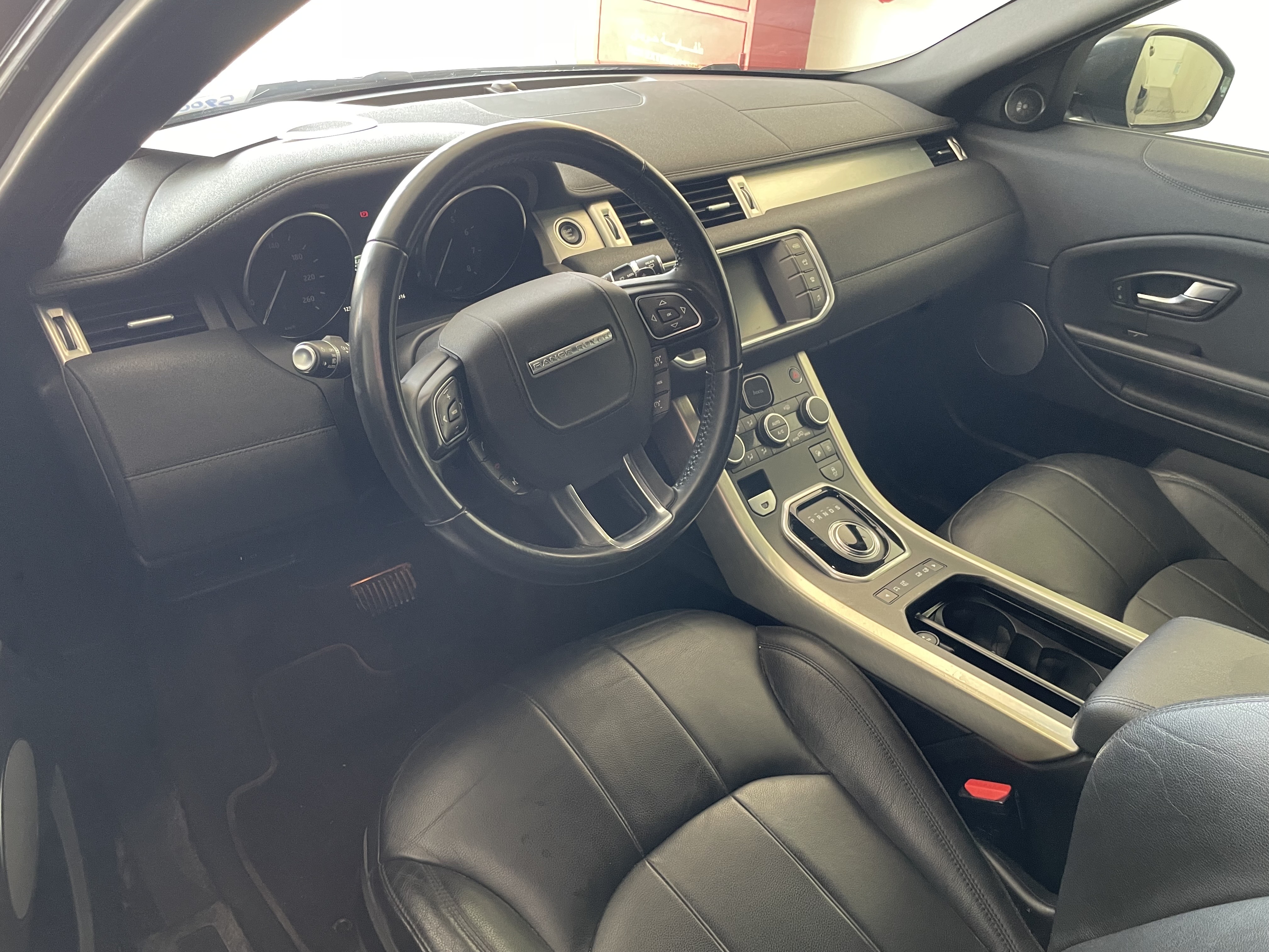 Land Rover Range Rover Evoque 2018 - Image 3