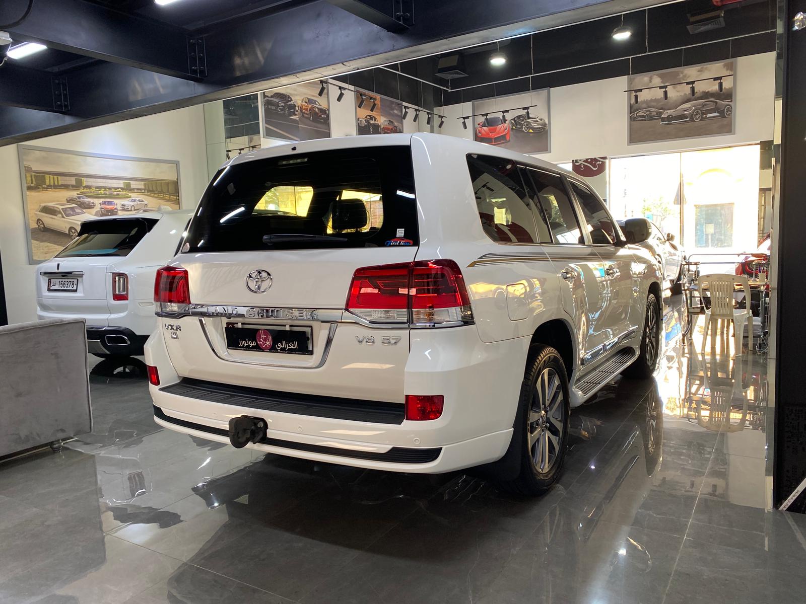Toyota Land Cruiser VX.R 2019 - Image 4