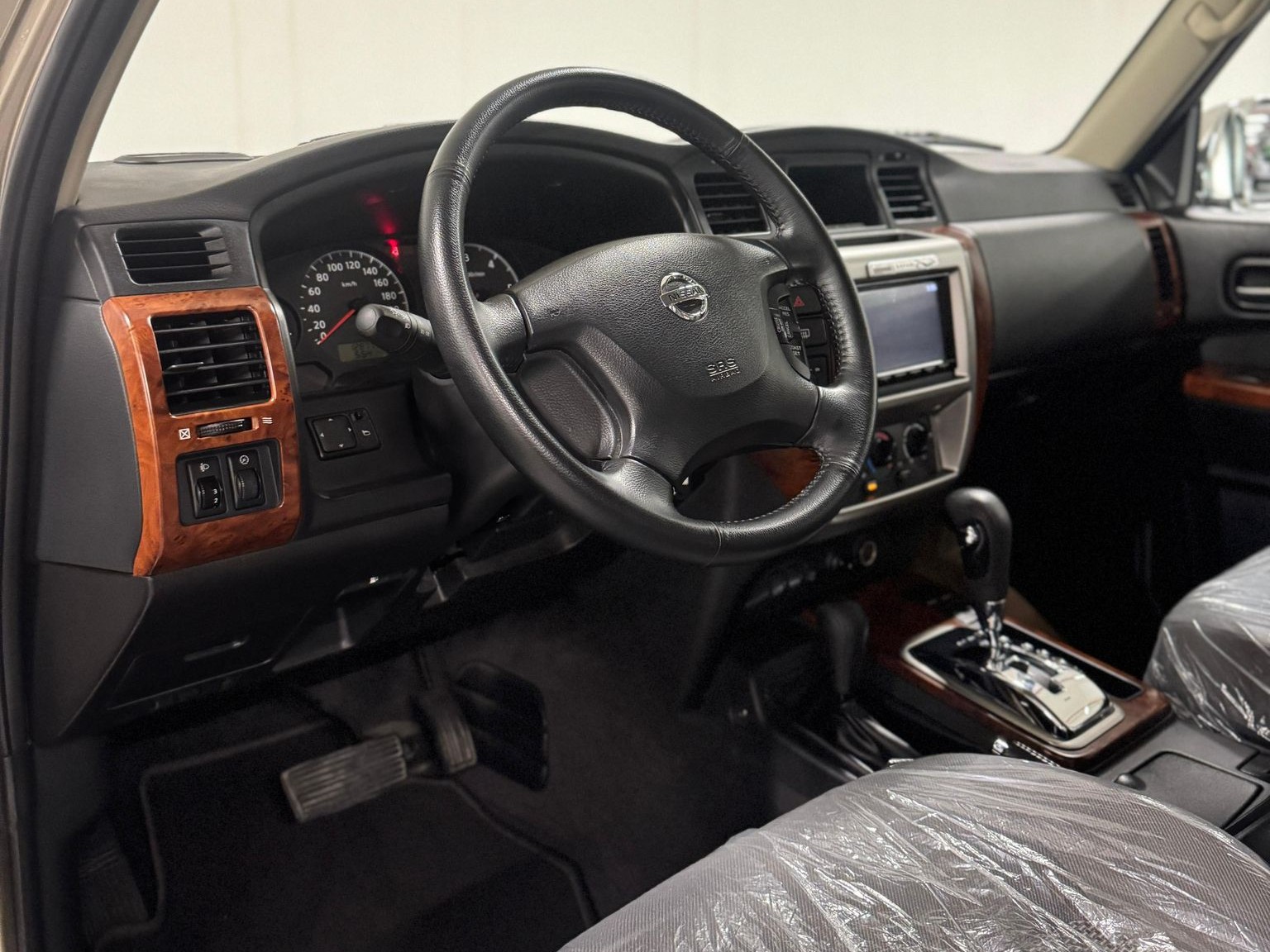Nissan Patrol Safari 2023 - Image 4