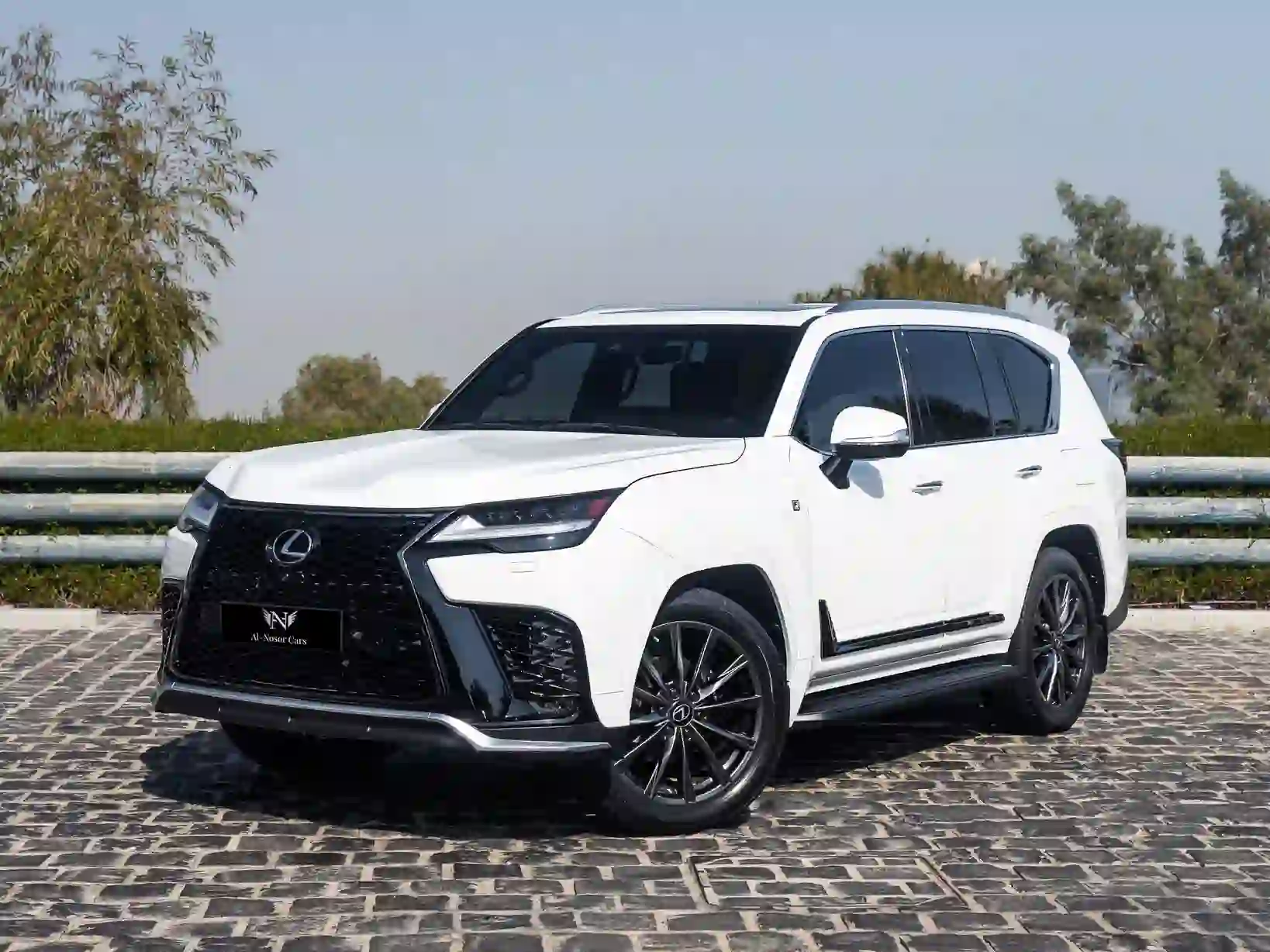 Lexus LX 600  F-Sport 2022 - Image 1