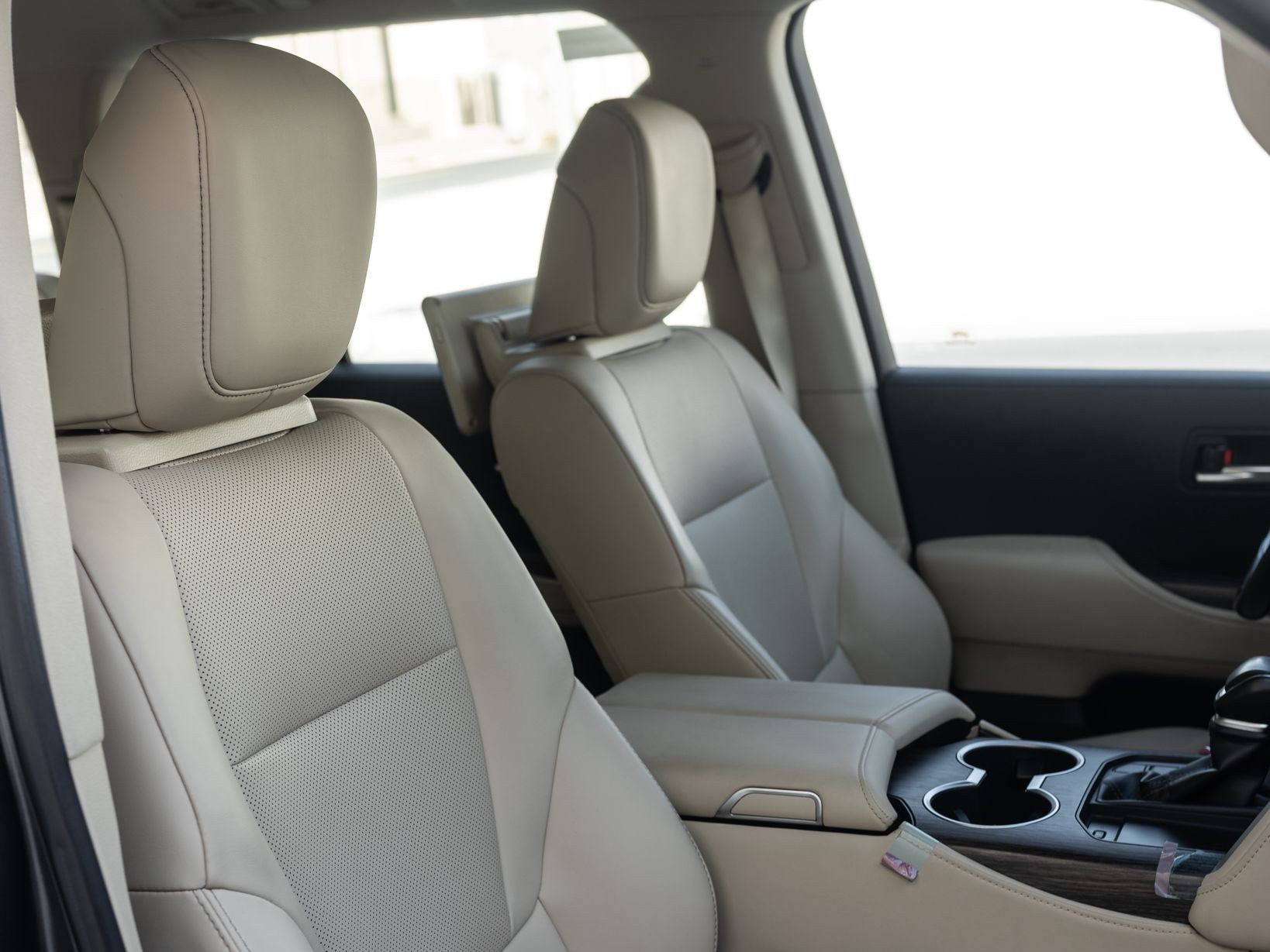 Toyota Land Cruiser VX 2022 - Image 3