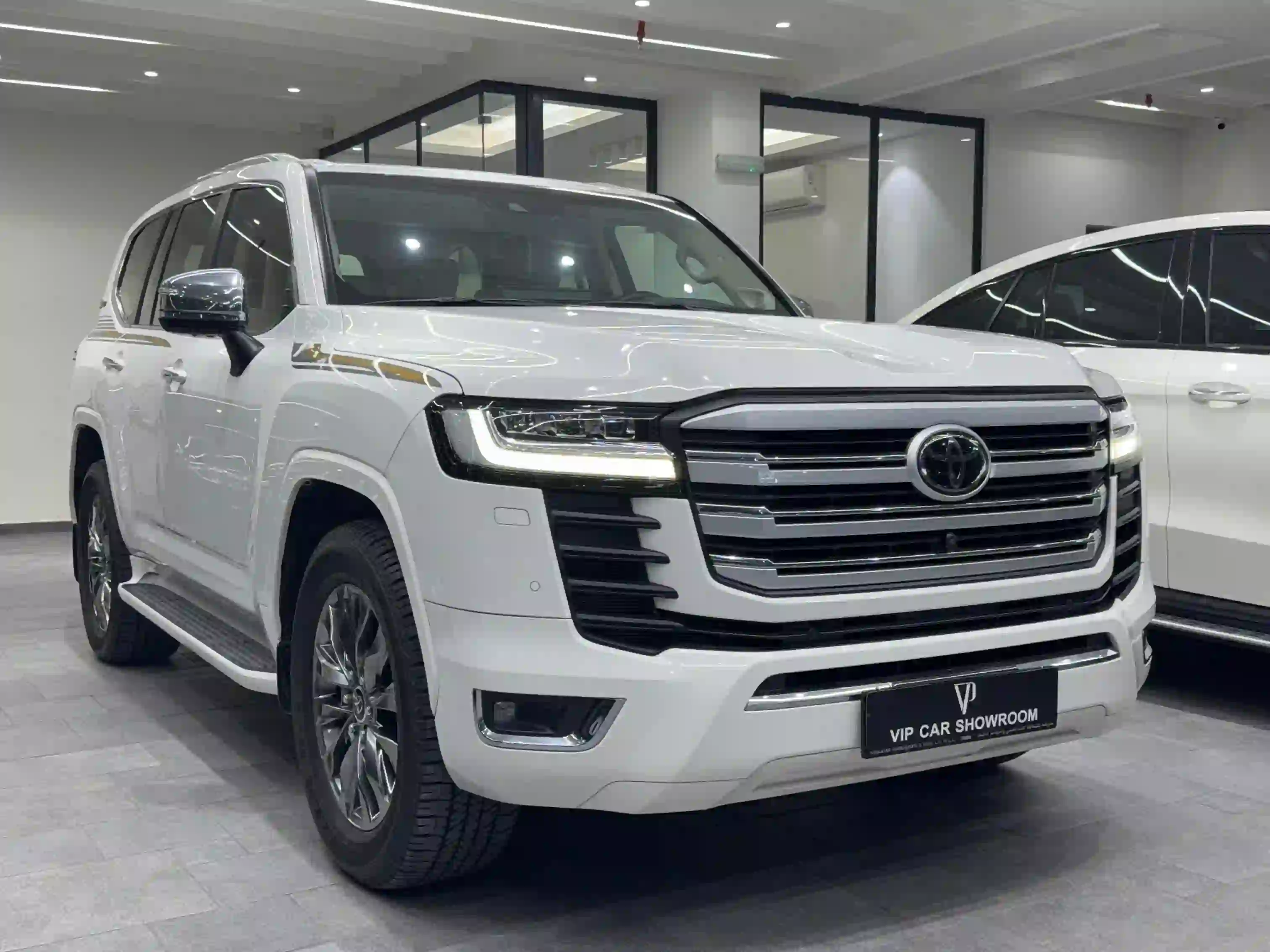 Toyota Land Cruiser VXR Twin Turbo 2022 - Image 2