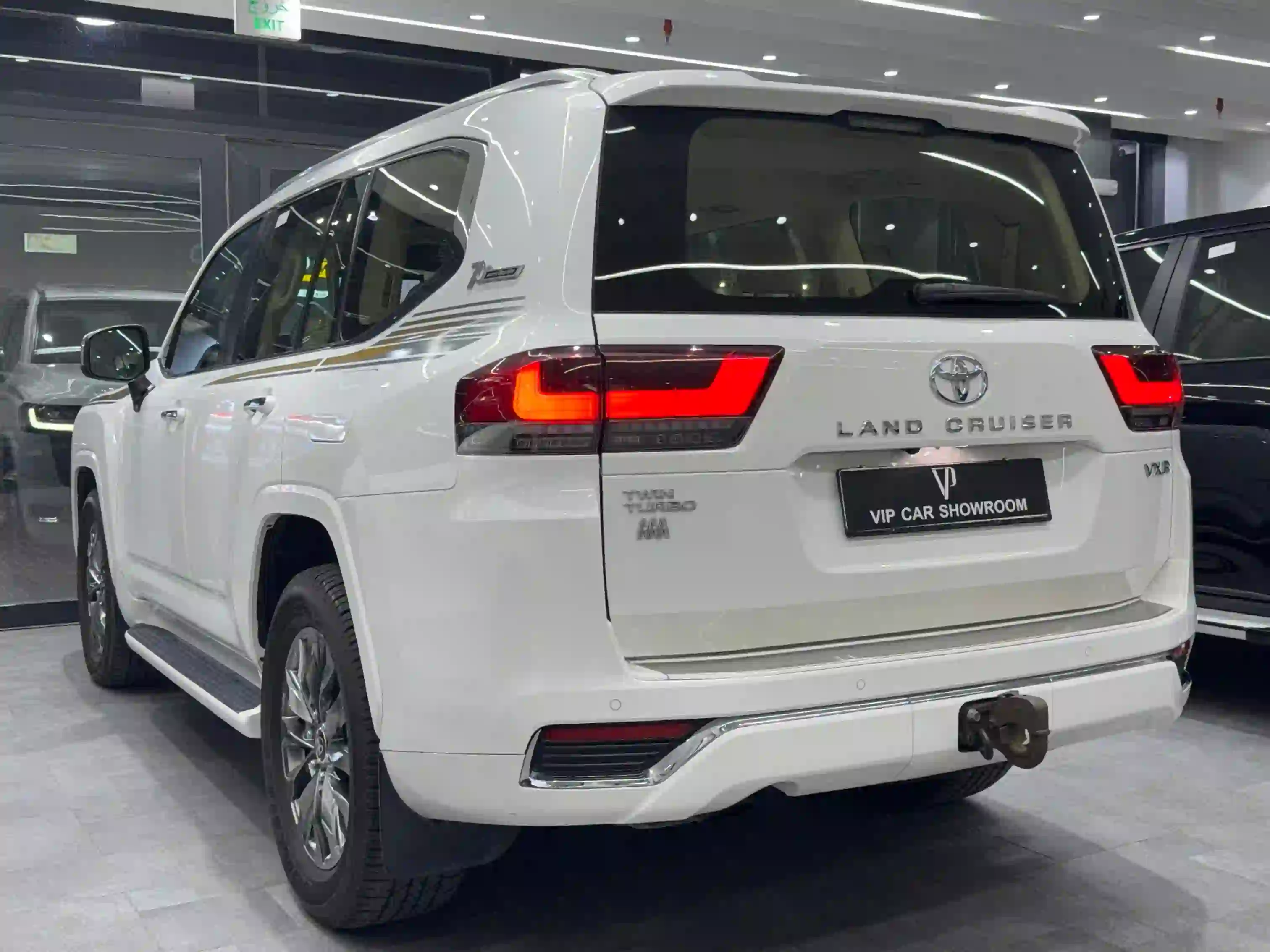 Toyota Land Cruiser VXR Twin Turbo 2022 - Image 3