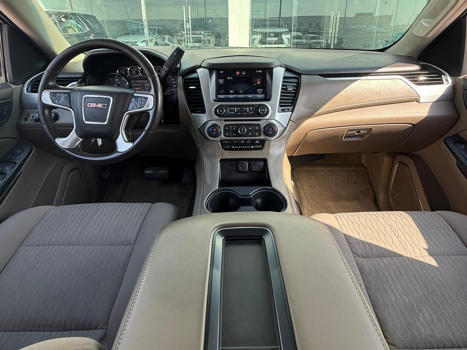 GMC Yukon 2015 - Image 3