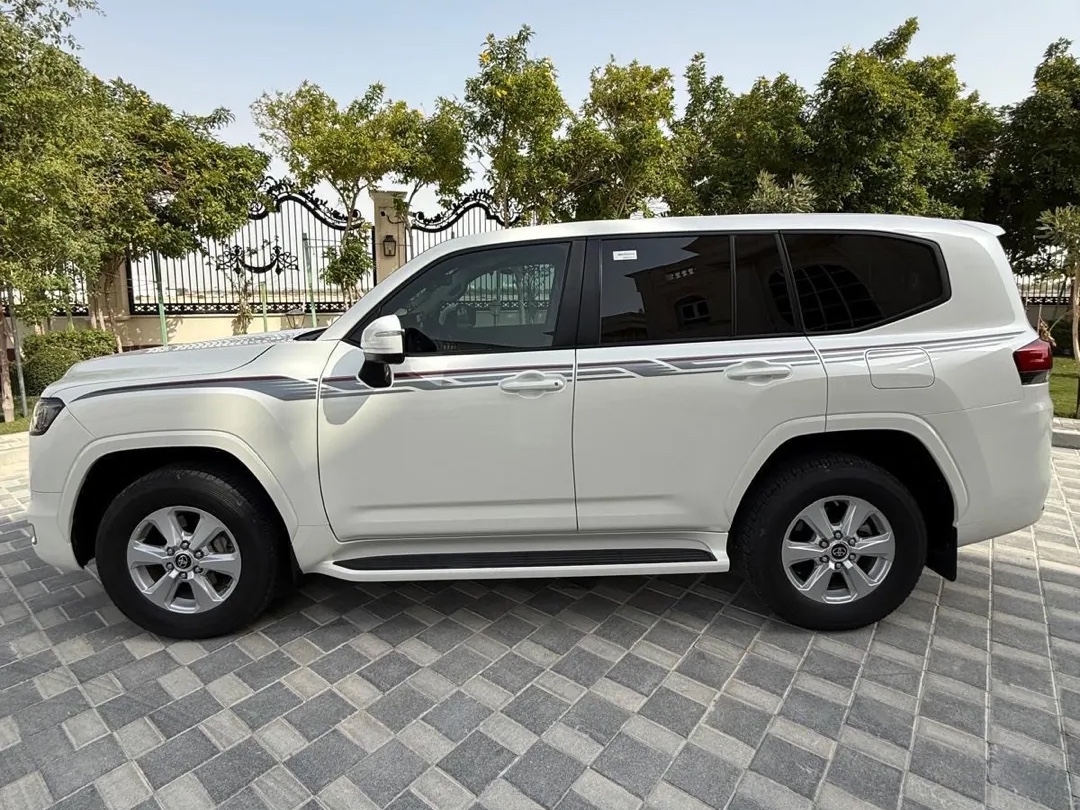 Toyota Land Cruiser GXR Twin Turbo 2023 - Image 4
