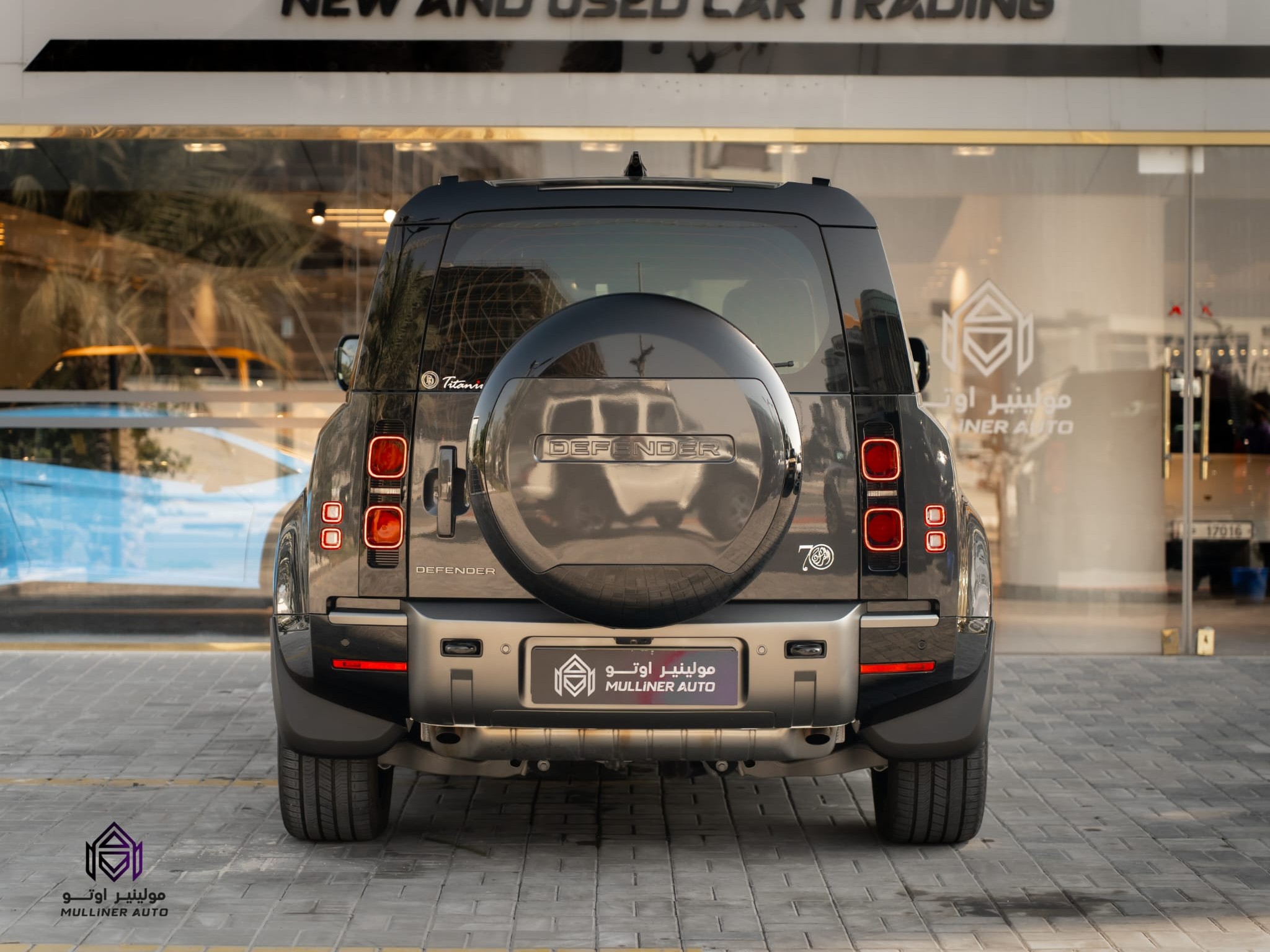 Land Rover Defender 110 HSE 2025 - Image 2