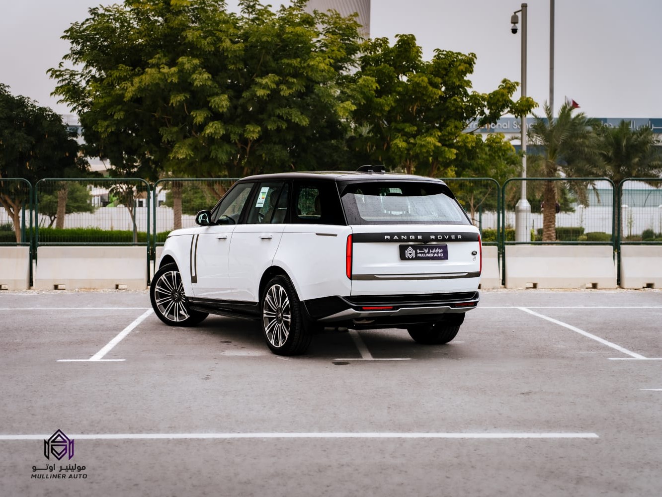 Land Rover Range Rover Vogue HSE 2023 - Image 3