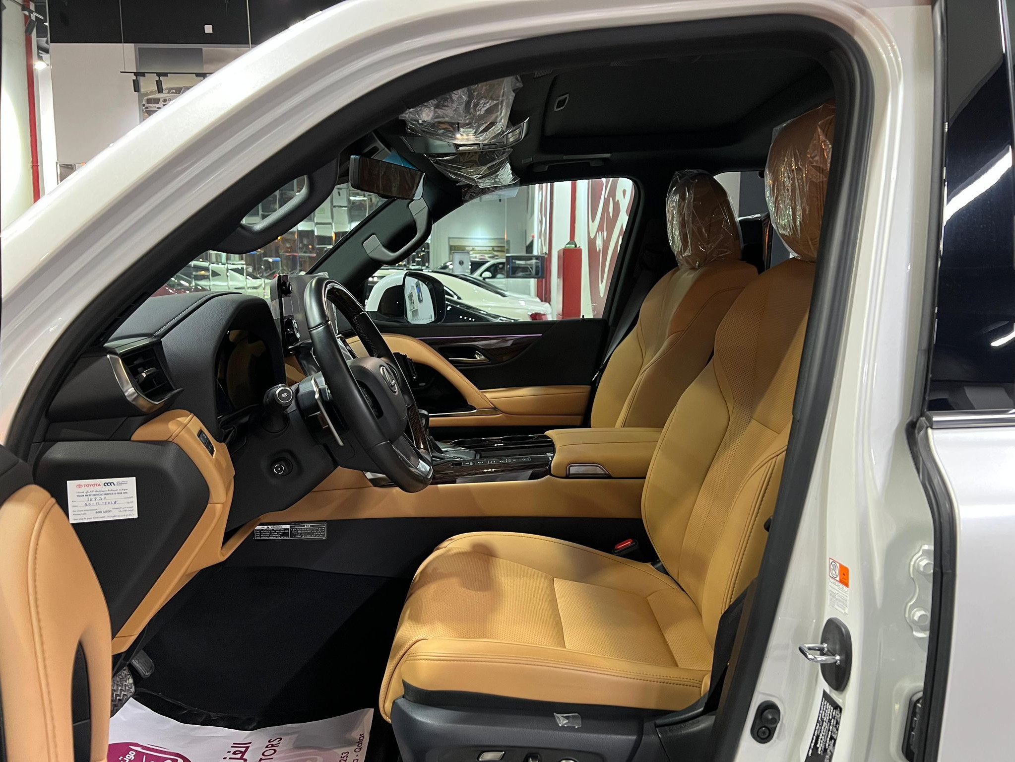 Lexus LX 600 Luxury  2024 - Image 3