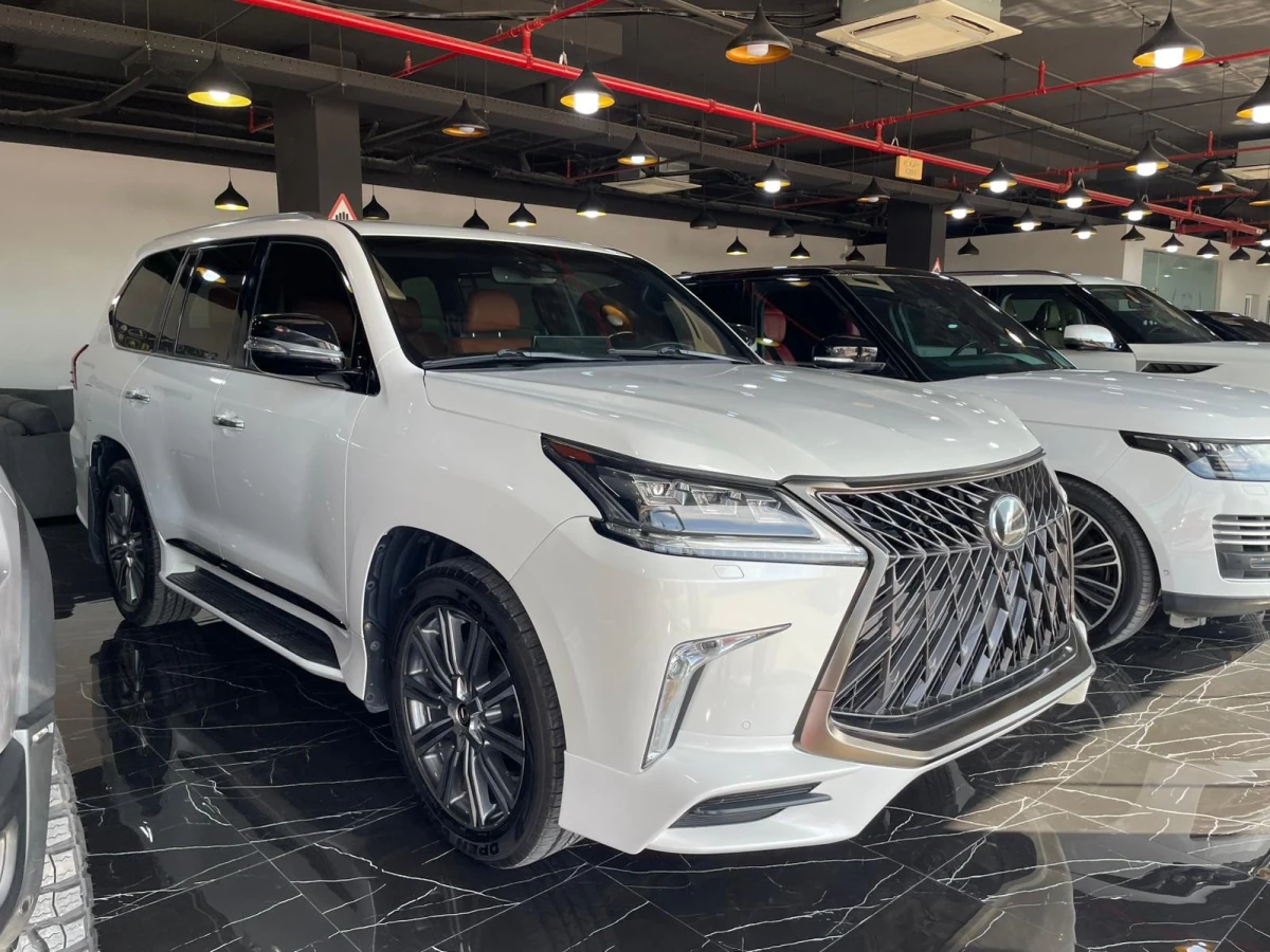 Lexus LX 570 S 2016