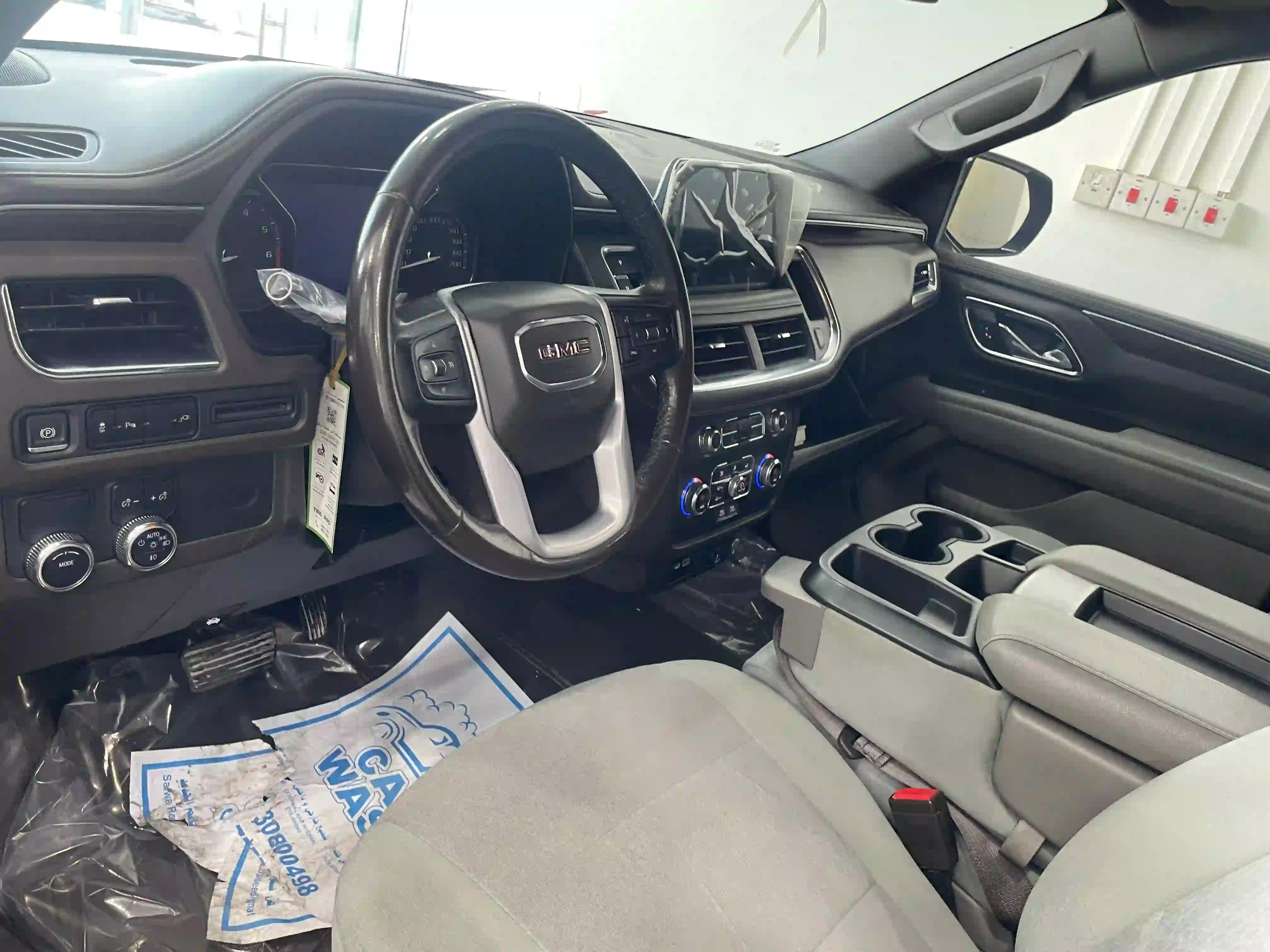GMC Yukon SLE 2021 - Image 3