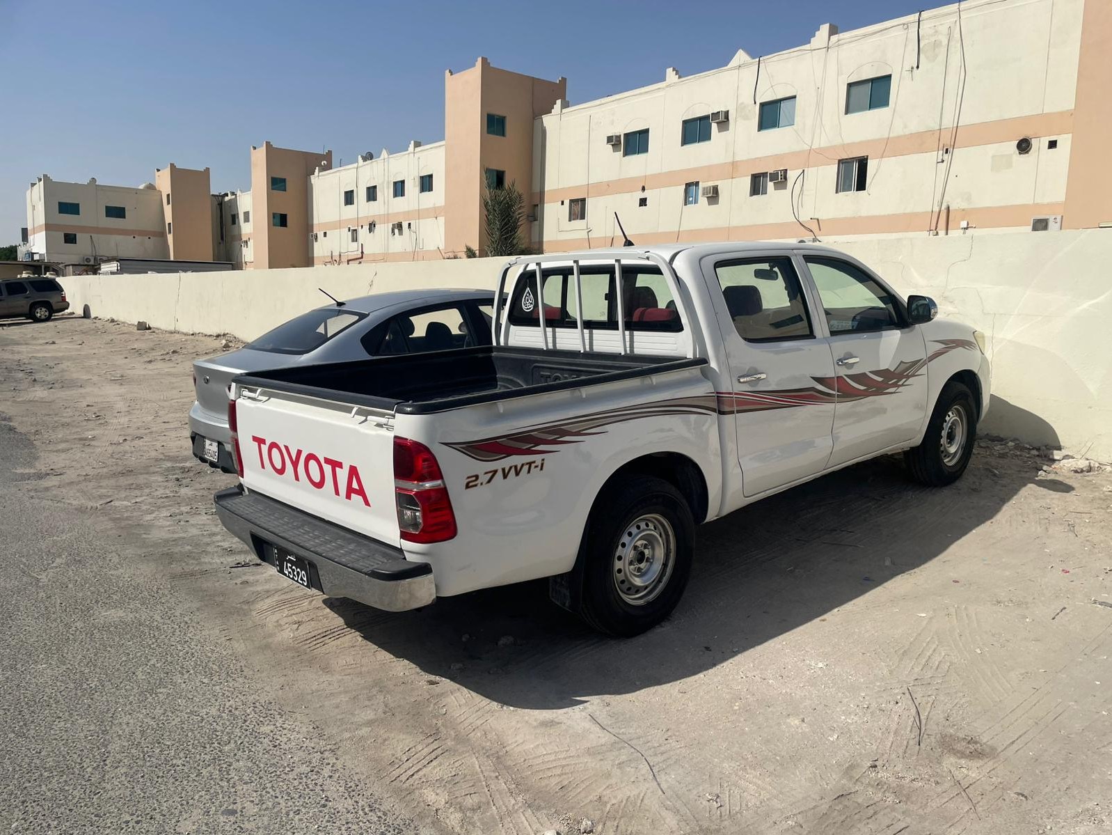 Toyota Hilux 2.7 2014 - Image 4