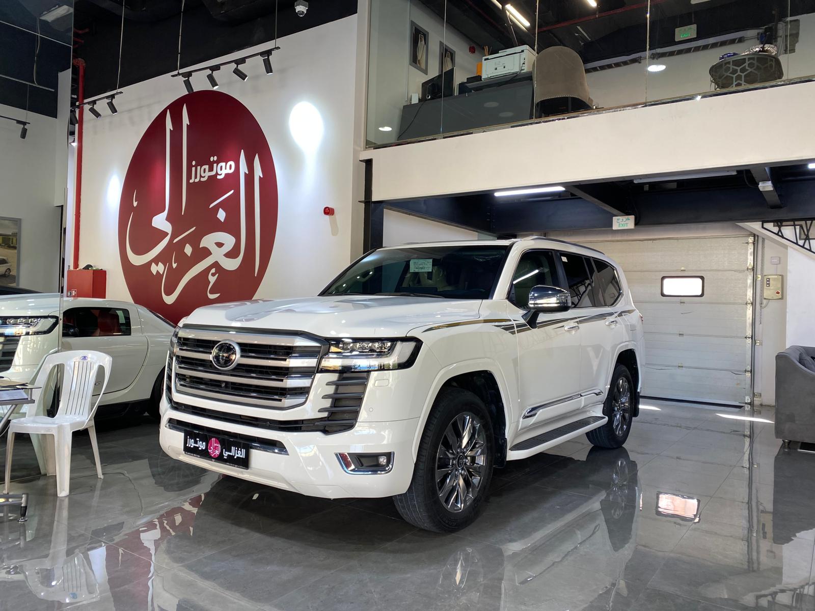 Toyota Land Cruiser VX.R 2024 - Image 1