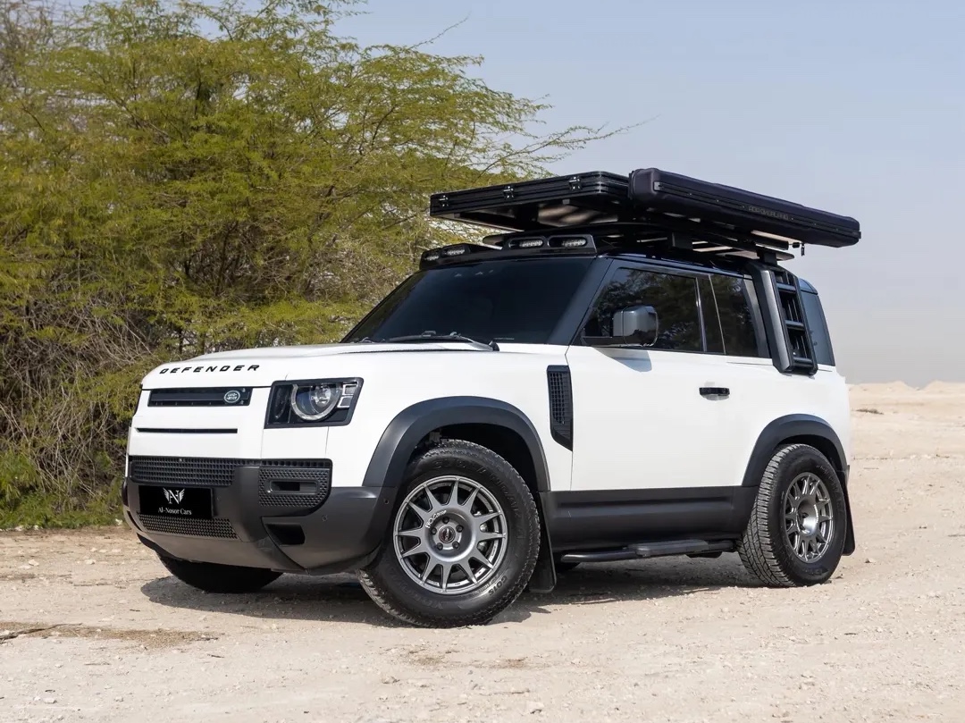 لاند روفر Defender 90 2024 - Image 1