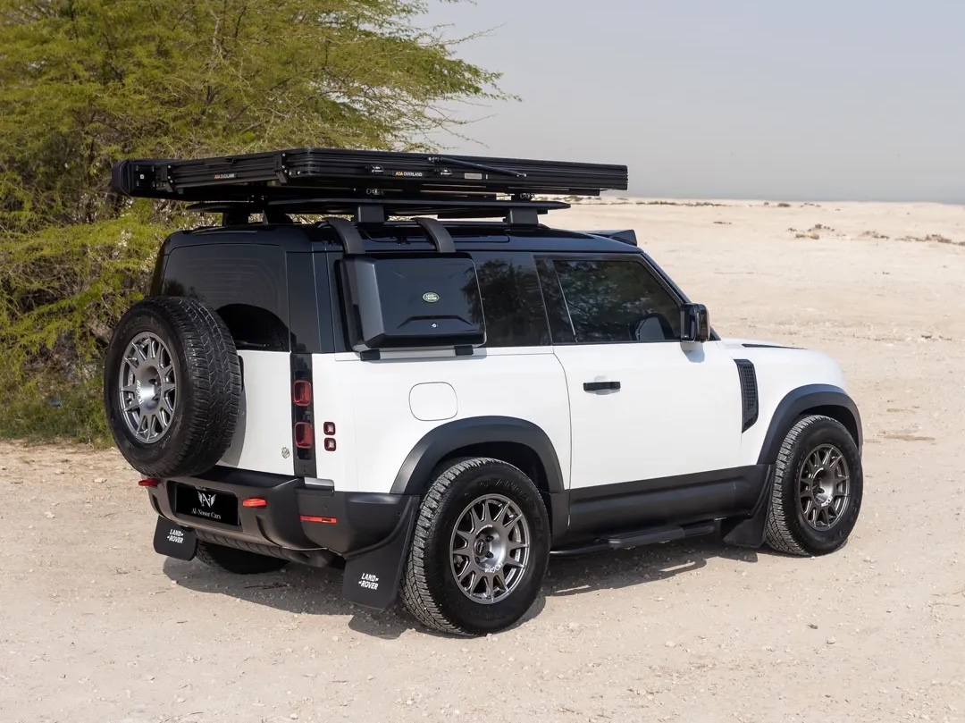 لاند روفر Defender 90 2024 - Image 2