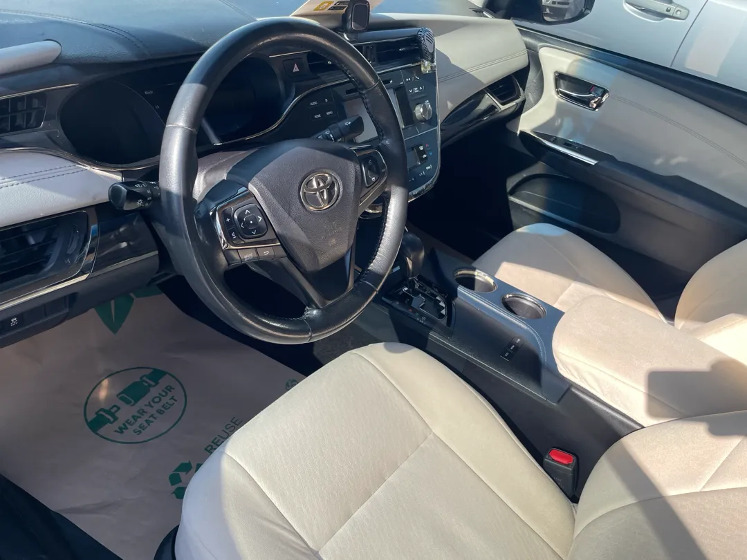 Toyota Avalon Standard 2015 - Image 4