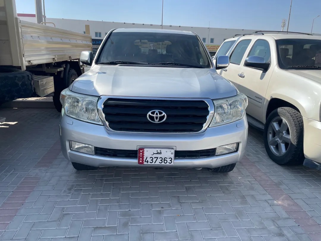 Toyota Land Cruiser GX.R 2010 - Image 2